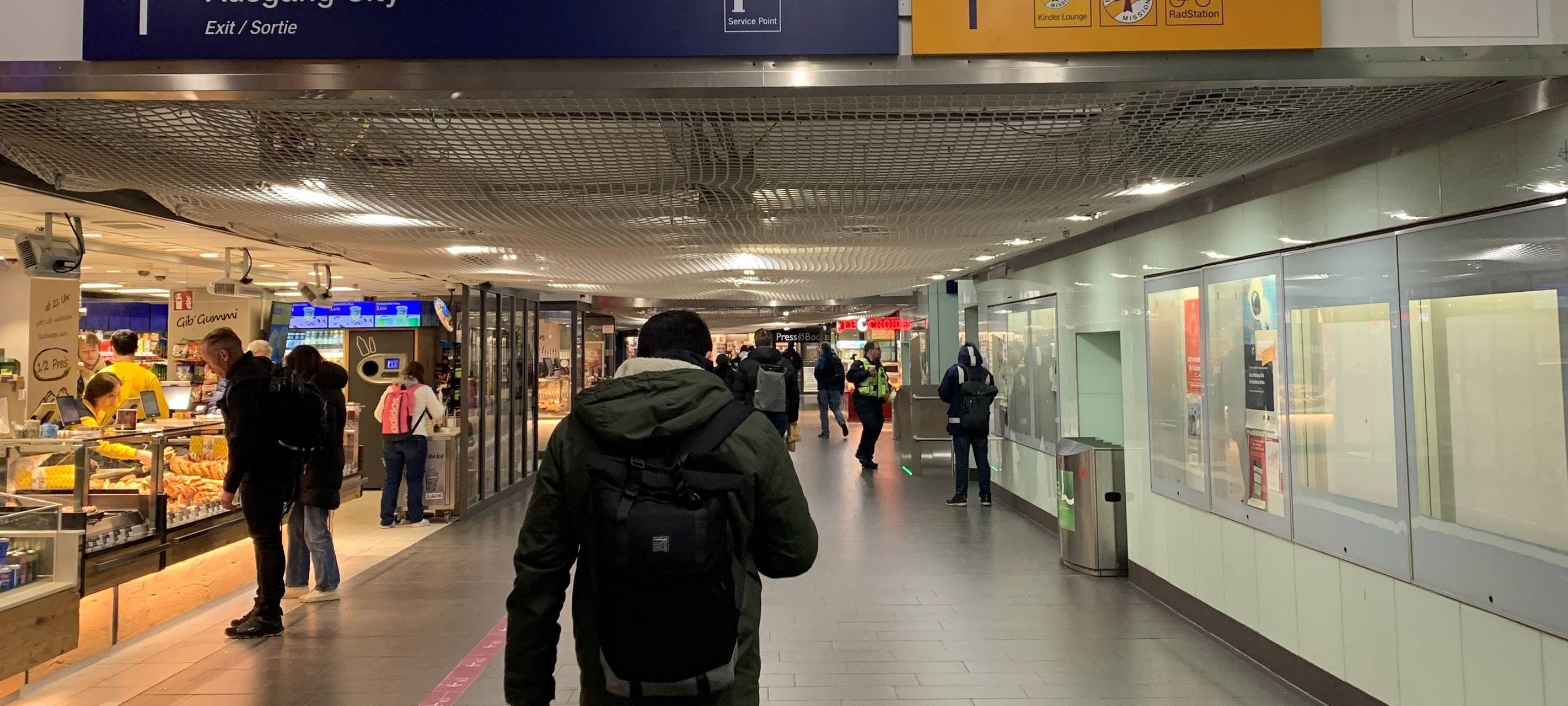 Großeinsatz während Essen Light Festival - Hauptbahnhof abgesperrt