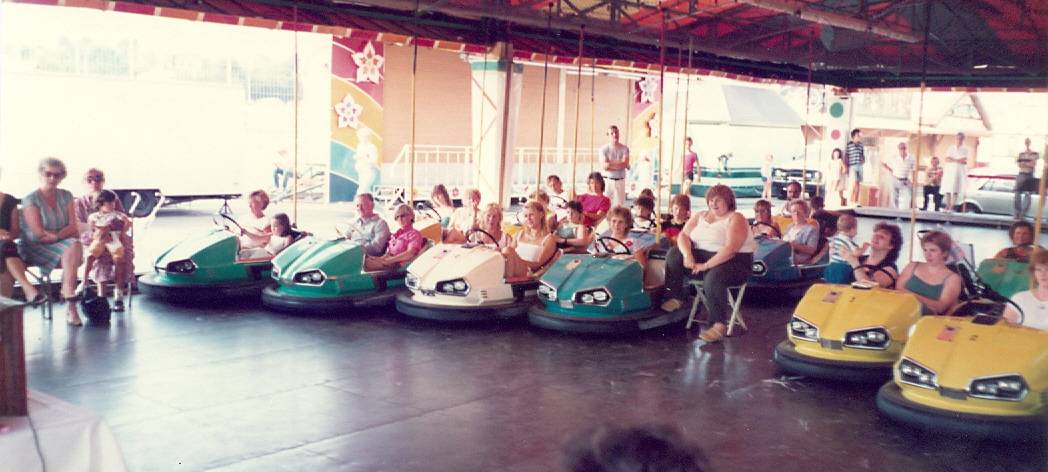 Historische Bilder aus Essen: Zeitreise in die Welt des Rummels