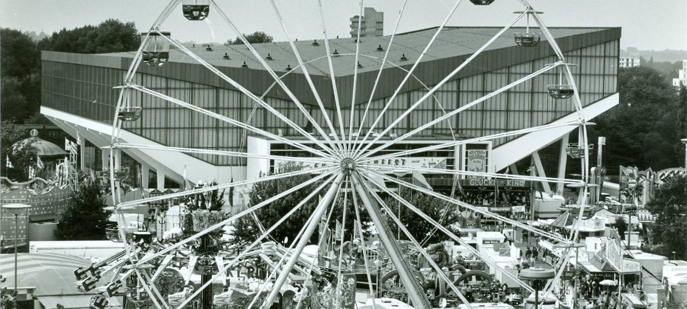 Historische Bilder aus Essen: Zeitreise in die Welt des Rummels