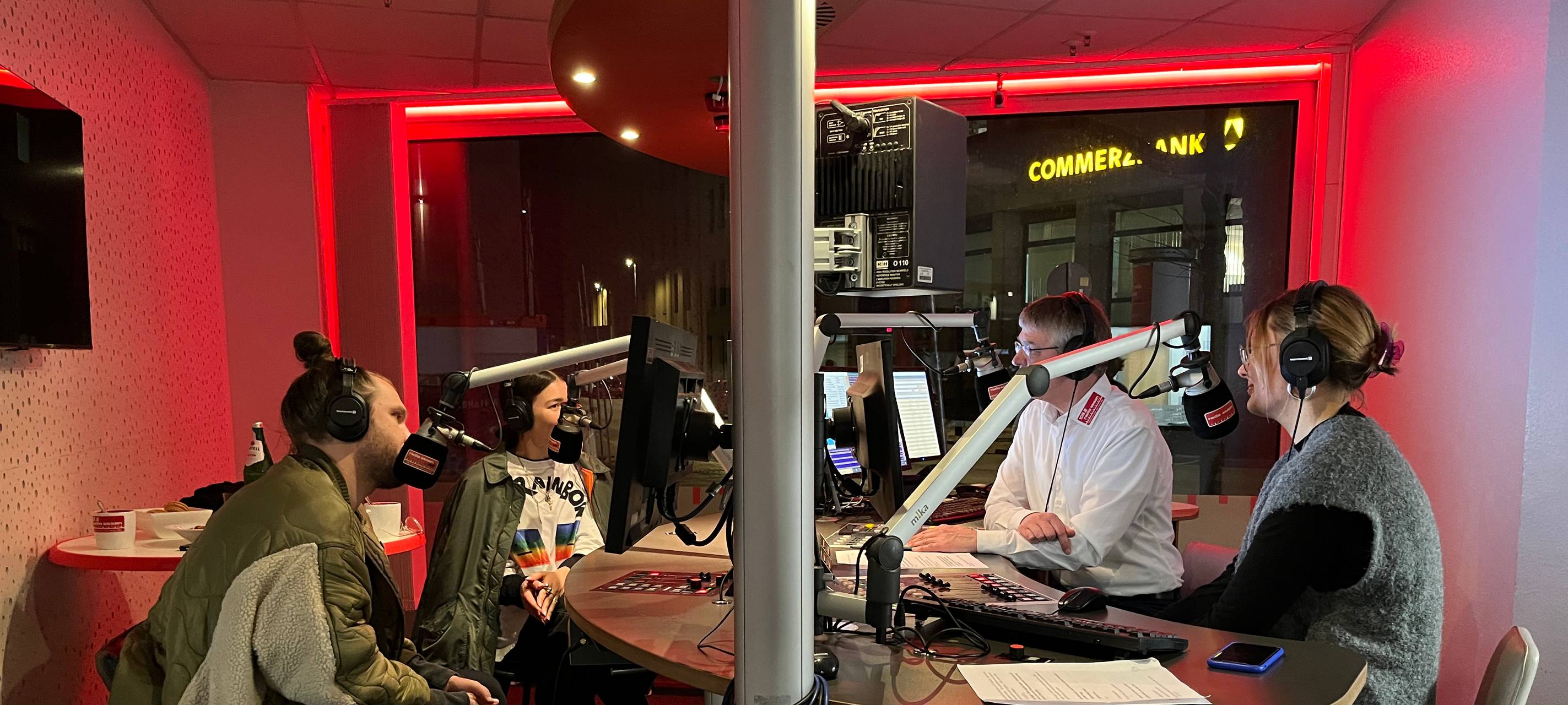 Folge 100: Podcast-Jubiläum mit Frida Gold