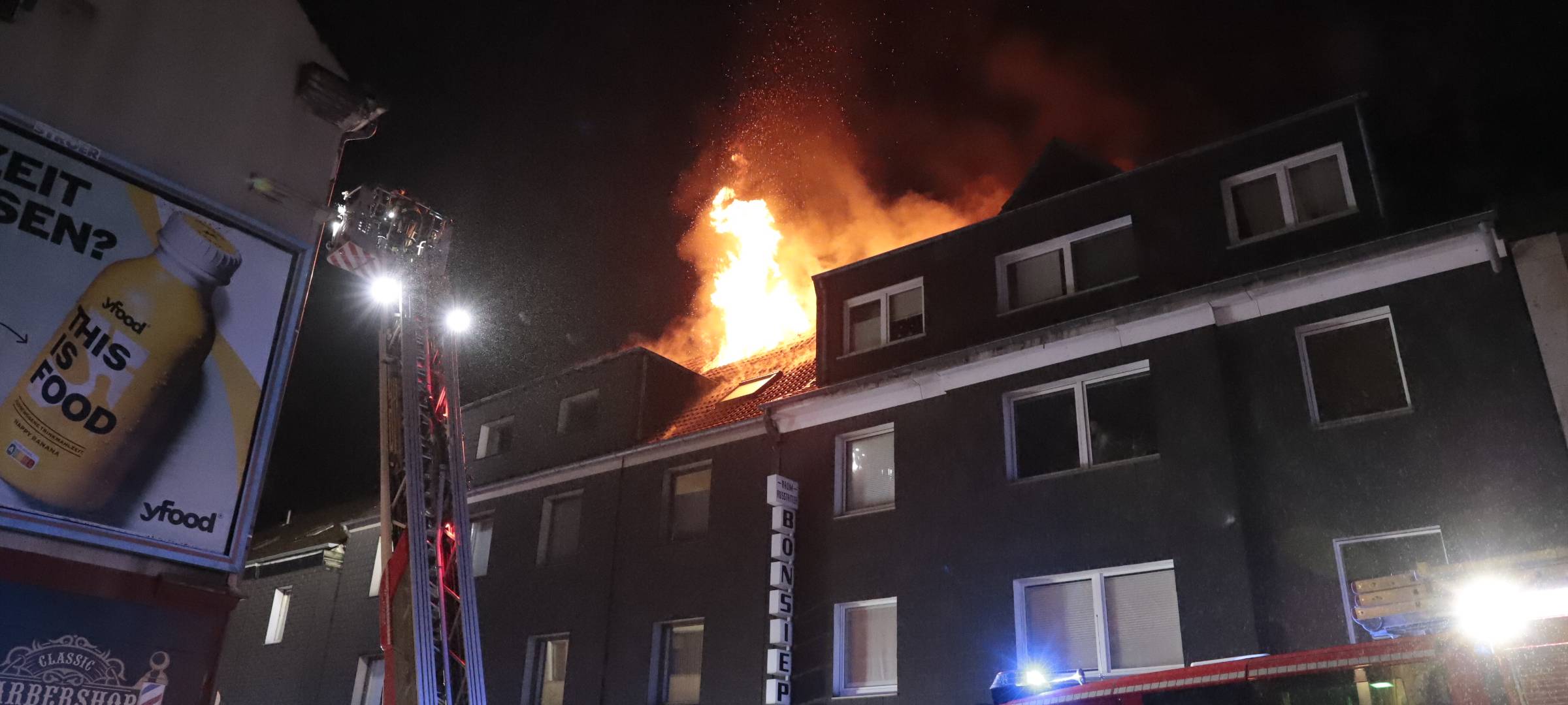 Dachstuhlbrand in Essen: Probleme für Schüler