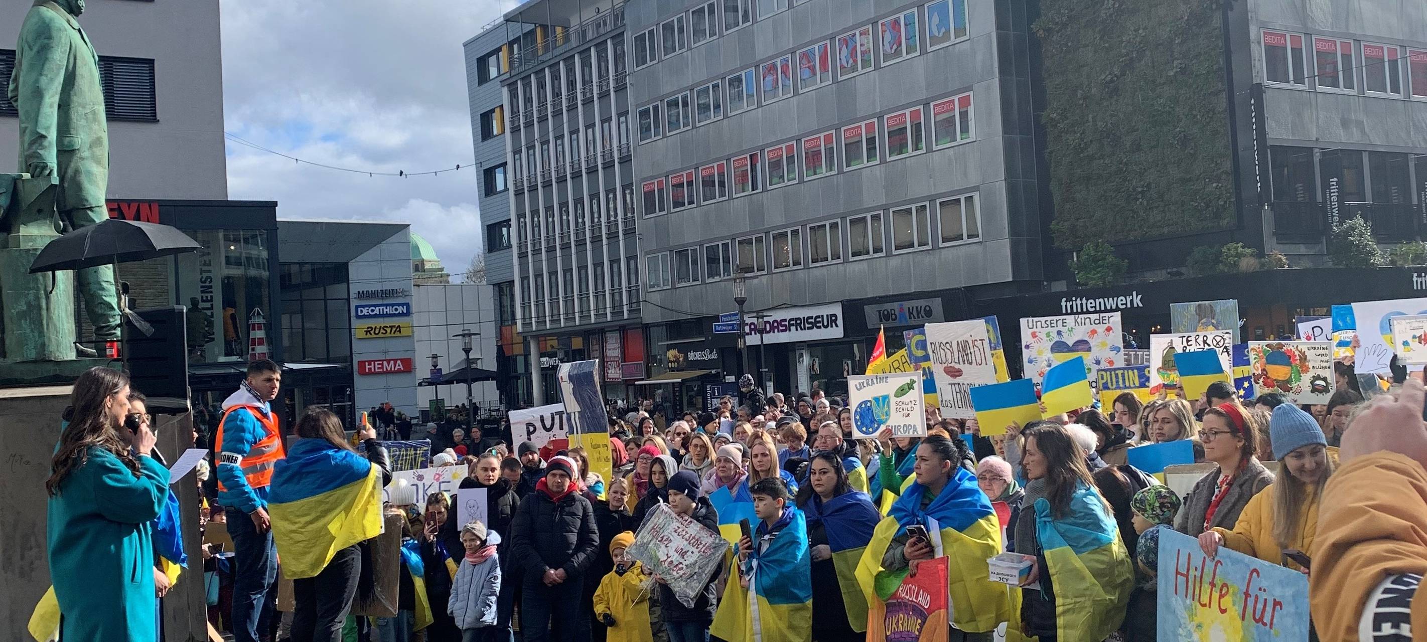 So war die Demonstration in Essen für die Ukraine