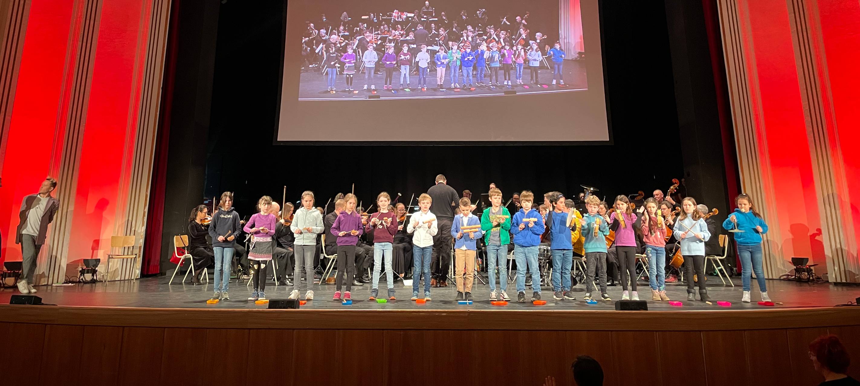 Schüler aus Essen spielen Konzert mit dem Essener Studienorchester