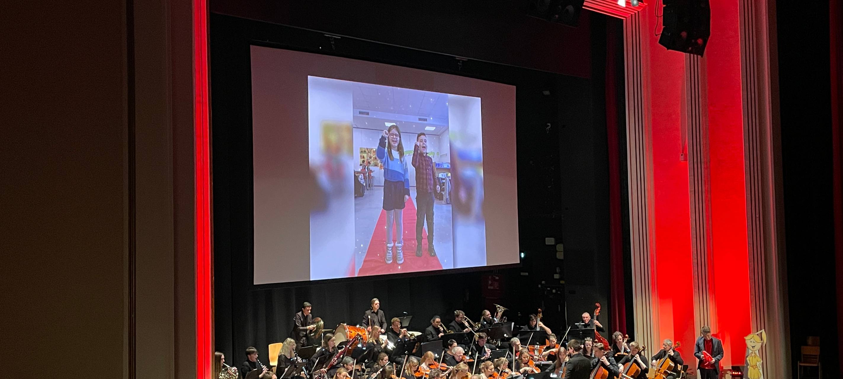 Schüler aus Essen spielen Konzert mit dem Essener Studienorchester