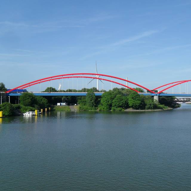 Brücke über den Rhein-Herne-Kanal zwischen Essen und Bottrop