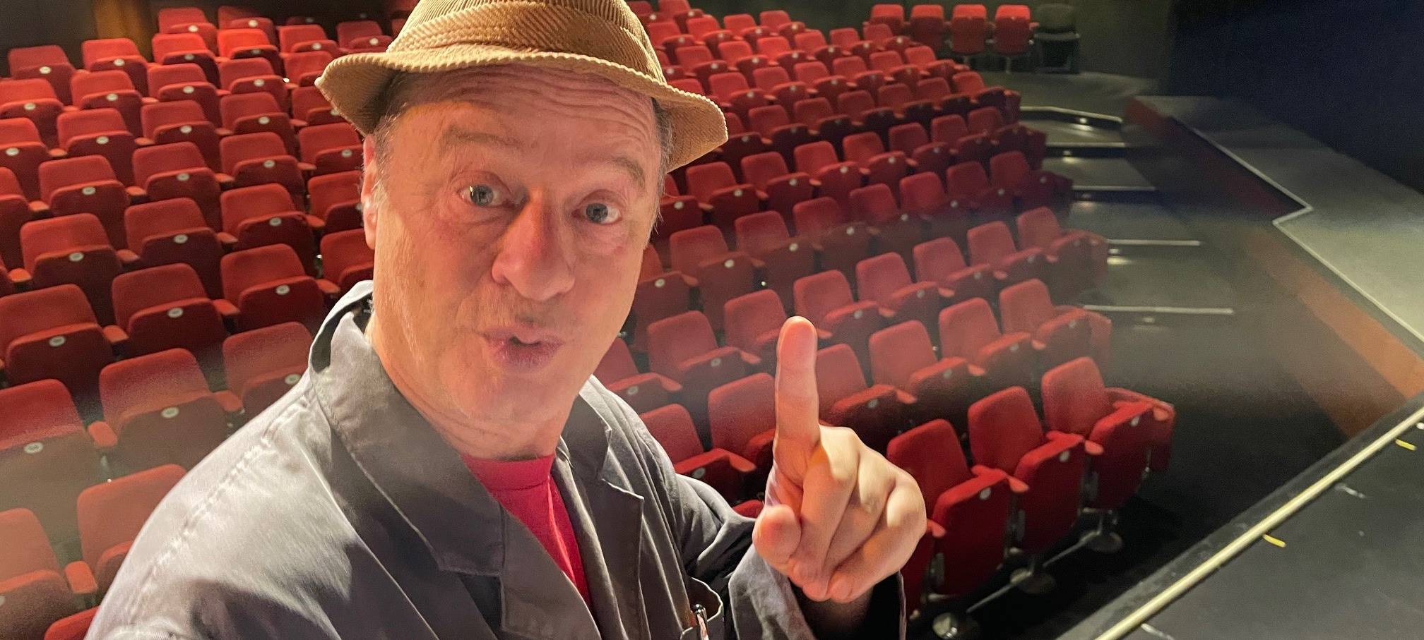 Tom Gerhardt in Essen: Bei Hausmeister Krause Zuhause