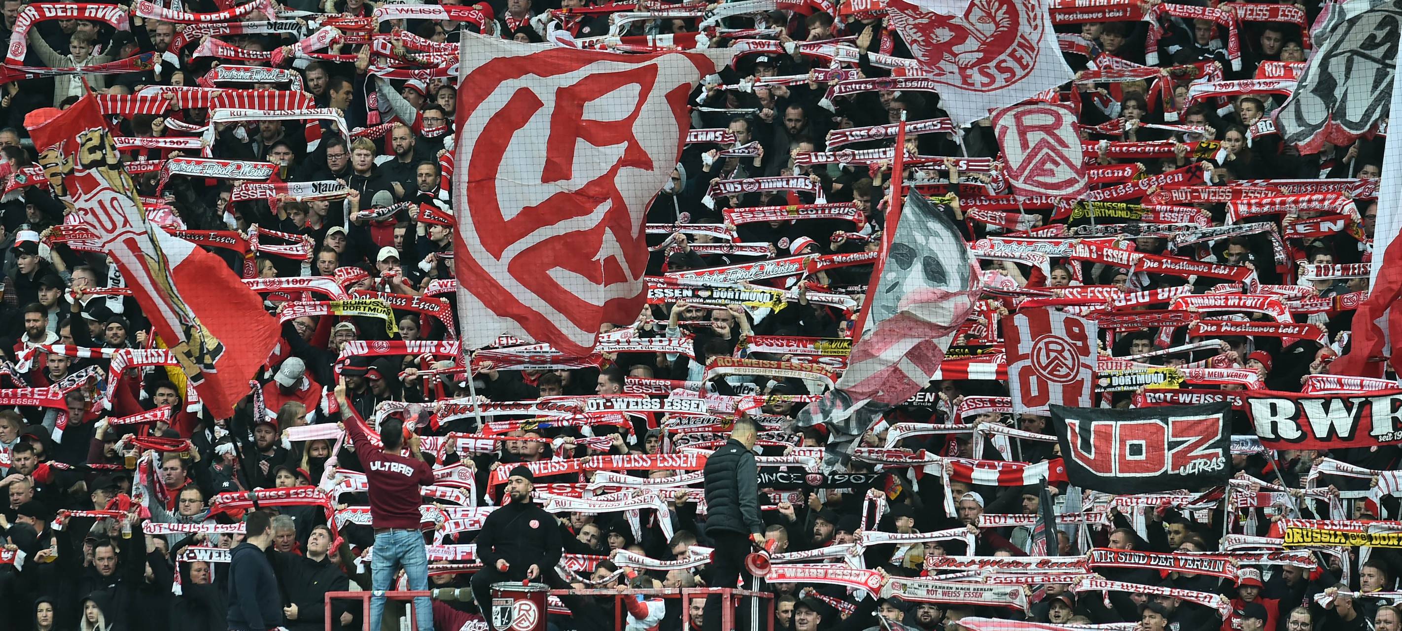 Rassistische Gesänge bei Rot-Weiss Essen: Verein zieht Konsequenzen