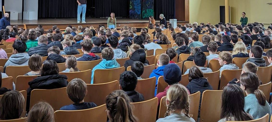 Schüler in Essen protestieren für eine bessere Bildungspolitik
