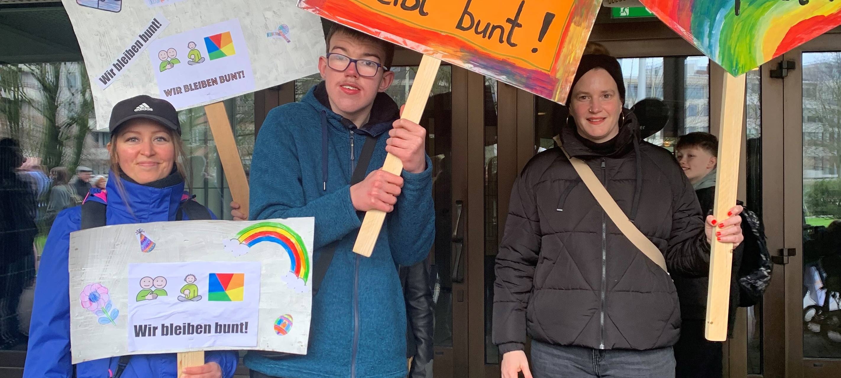 Demo in Essen: Tausende Schüler und Anwohner für Demokratie