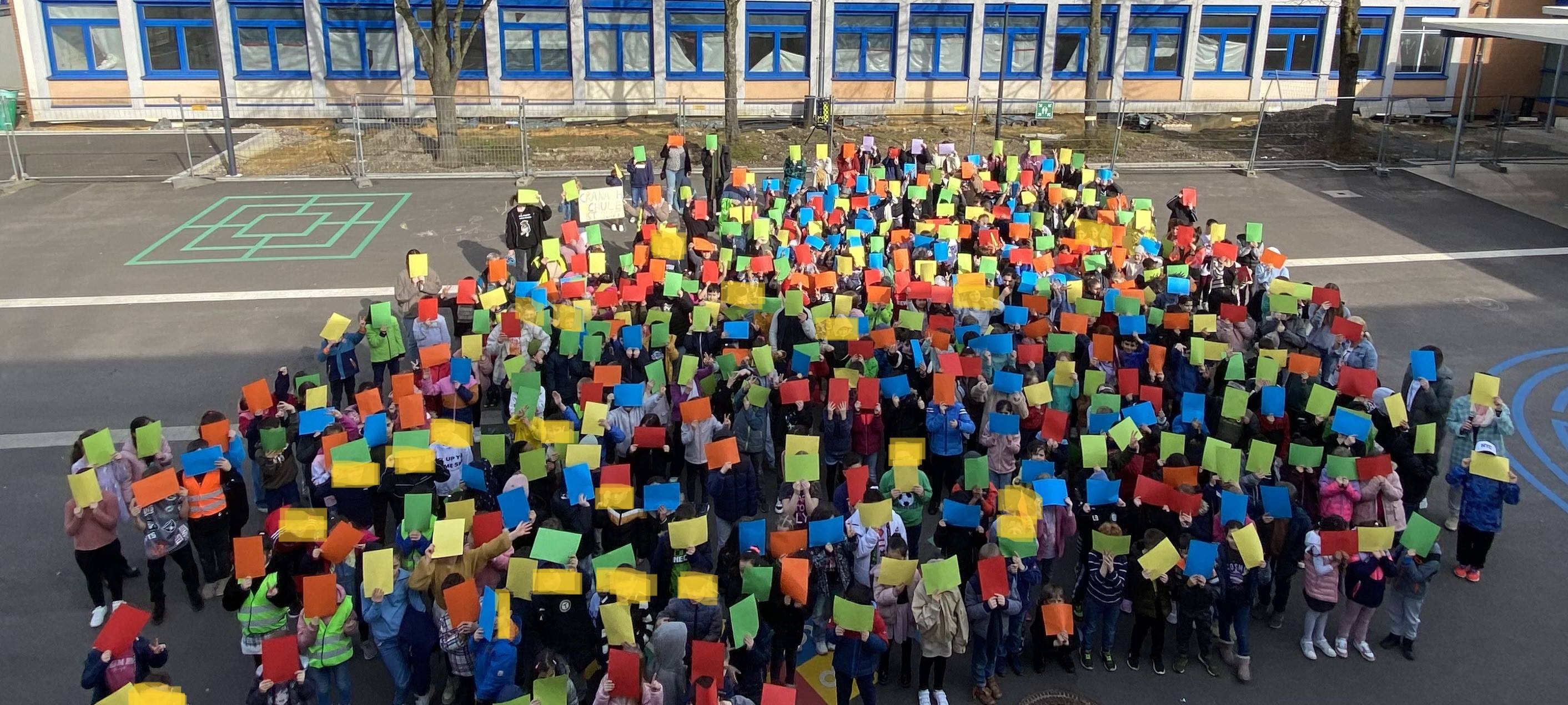 Grundschulen in Essen setzen buntes Zeichen gegen Rassismus