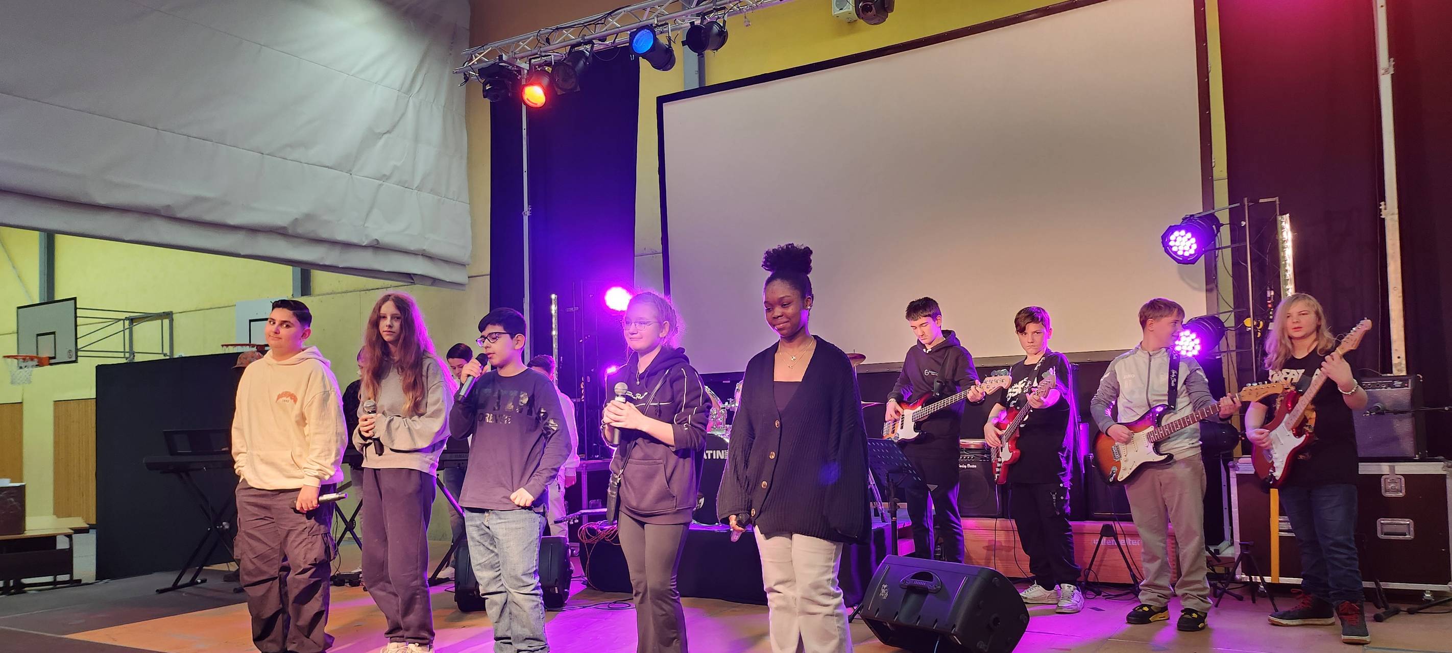 250 Schüler aus Essen geben ein XXL Konzert