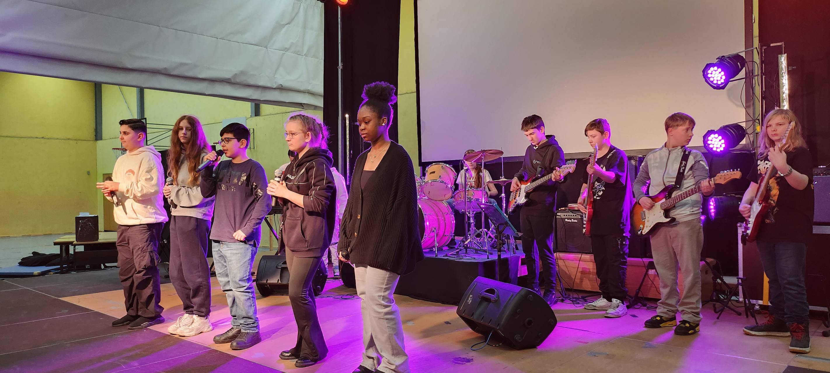 250 Schüler aus Essen geben ein XXL Konzert