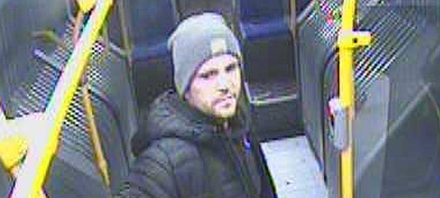 Jugendlichen in Essen ins Gesicht geschlagen - Fotofahndung