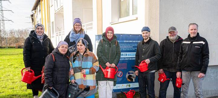 Gießkannenhelden in Essen versorgen Bäume