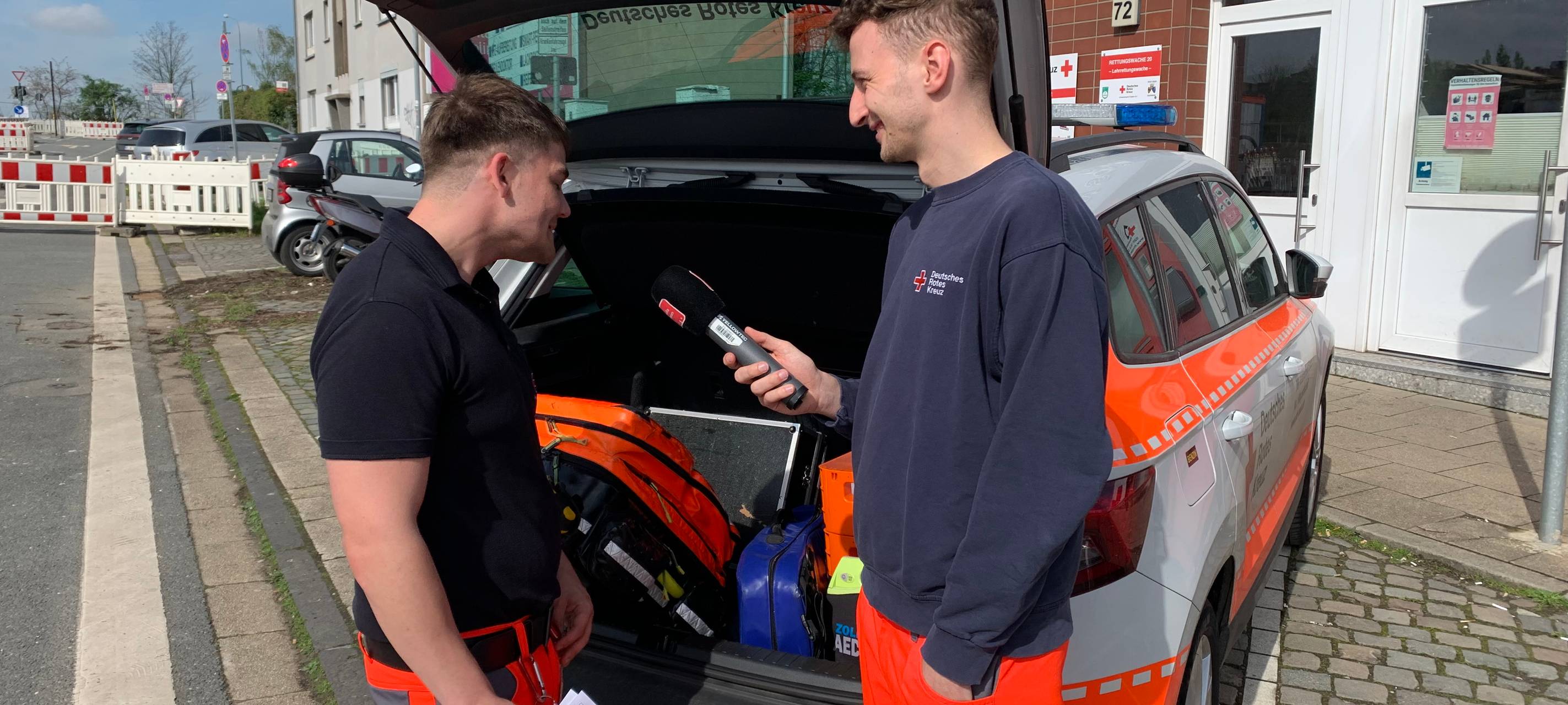 Das Radio Essen-Frühschicht-Praktikum - Moderatoren in Eurem Job