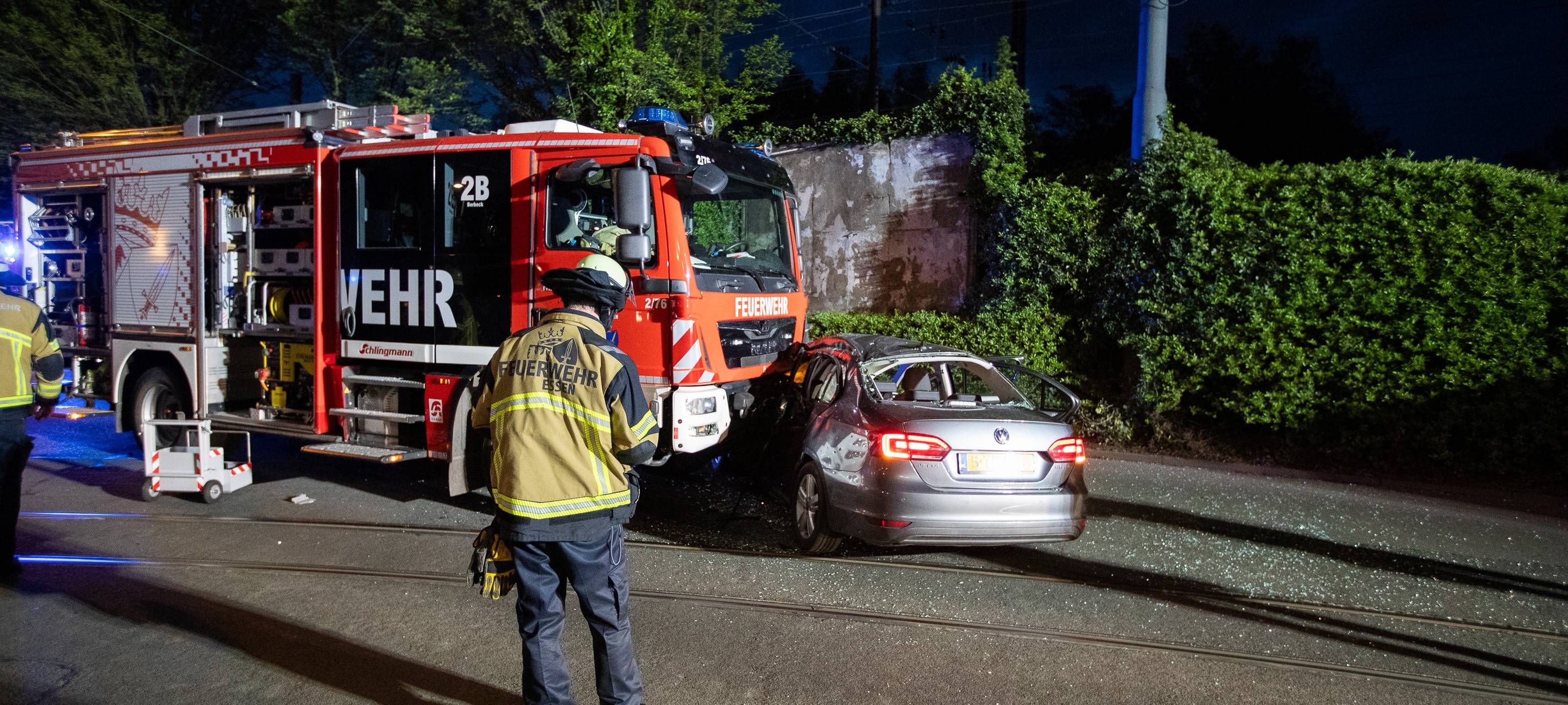 Unfall in Essen mit vielen Verletzten – Feuerwehrwagen beteiligt