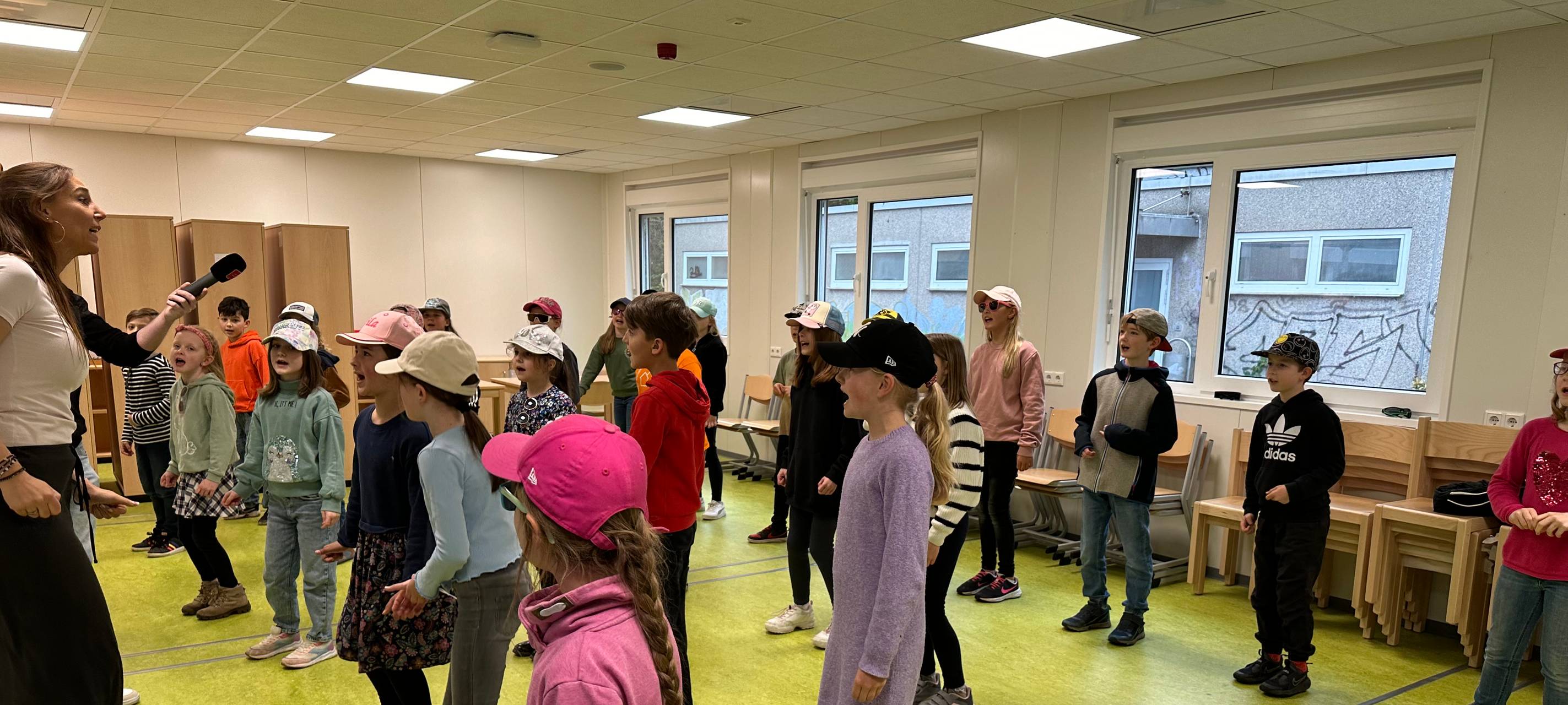 Der 1. Mai in Essen: Maifest, Bollerwagen und 99 Luftballons