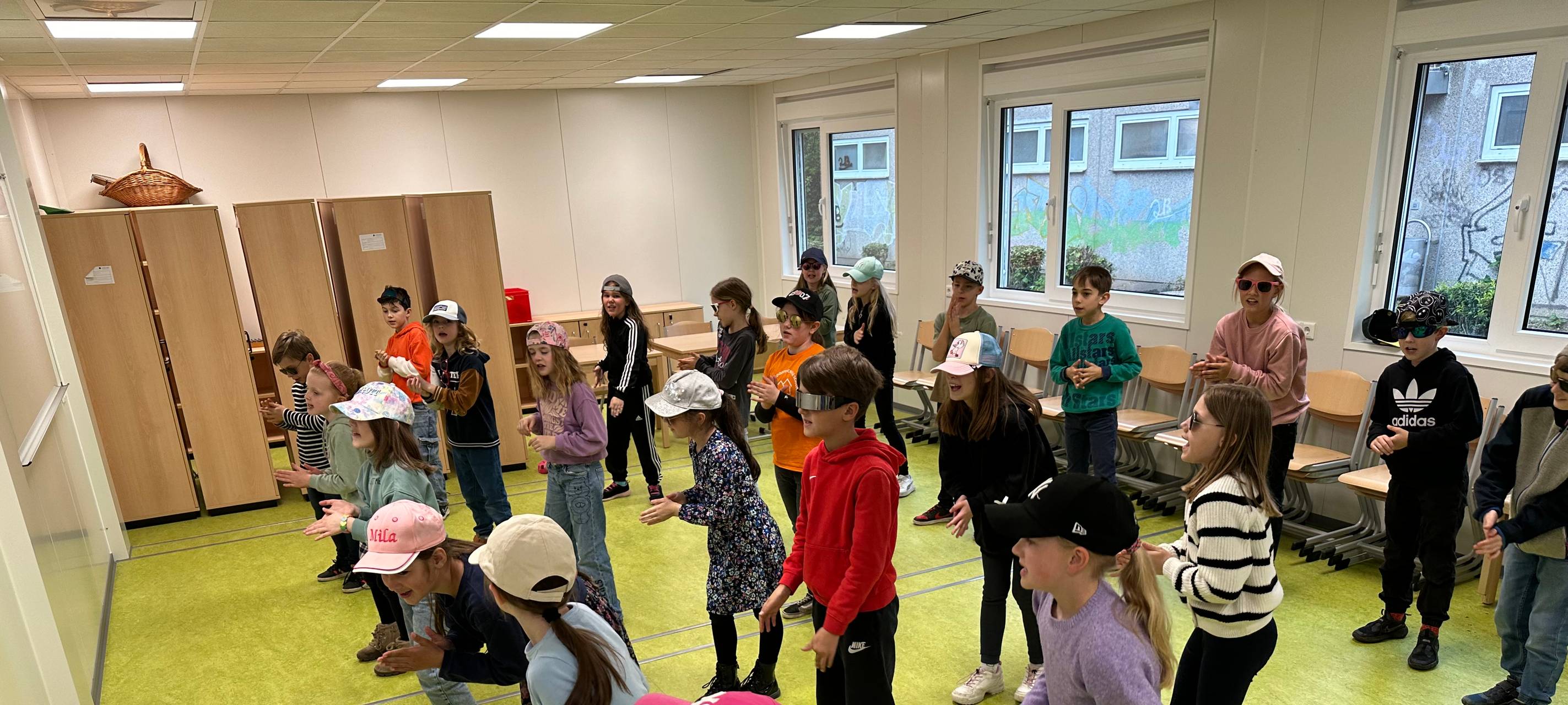 Der 1. Mai in Essen: Maifest, Bollerwagen und 99 Luftballons