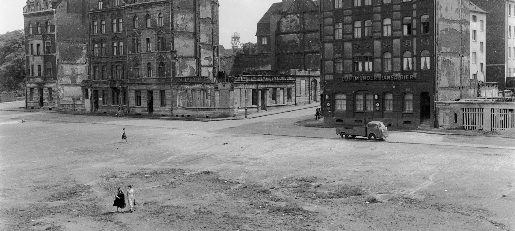 Unfälle, Promis, Fußball: Bilder aus 40 Jahren Essen