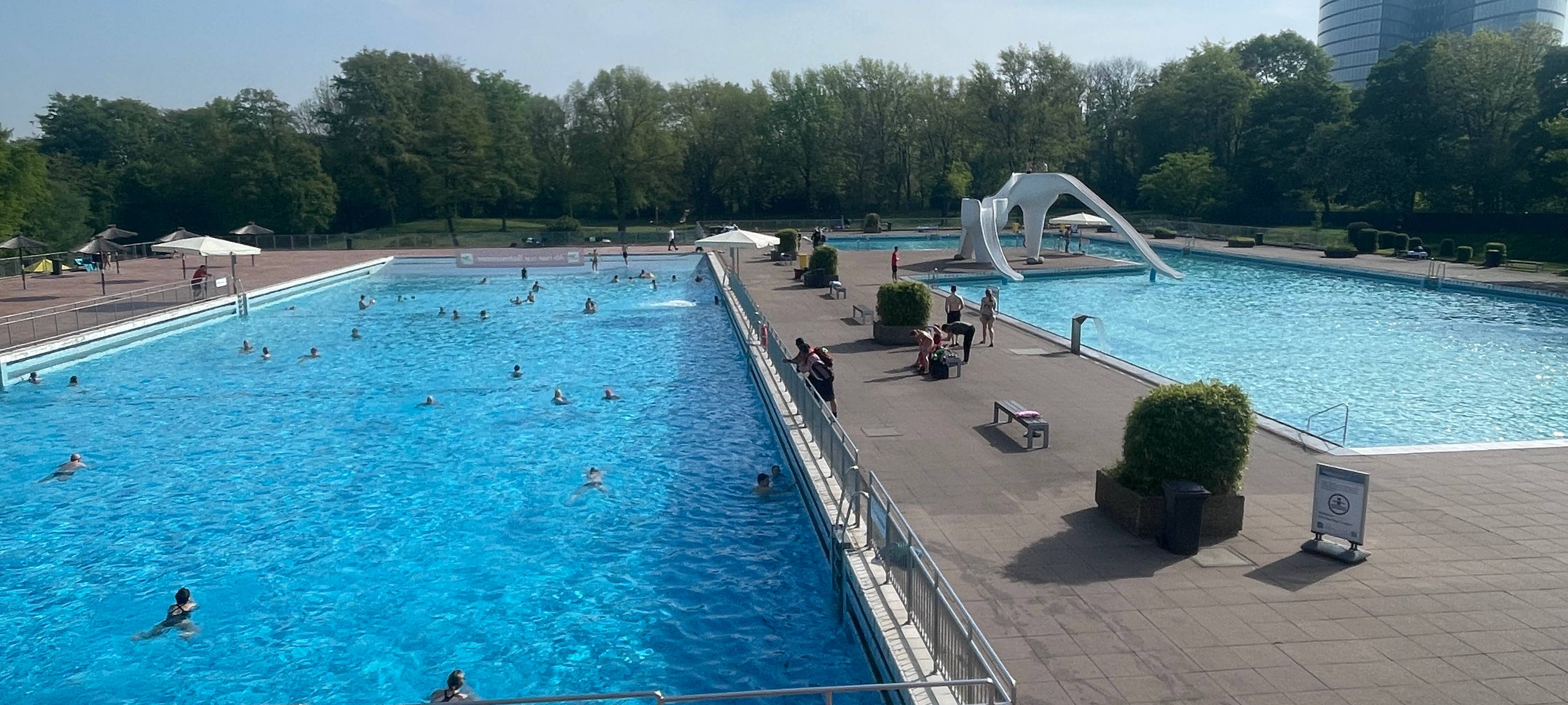 Freibadsaison in Essen startet - ab ins Wasser!