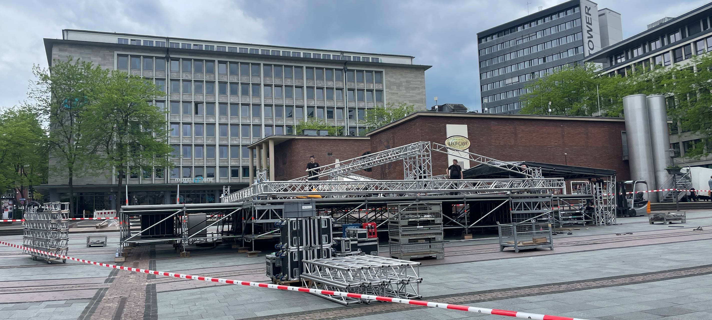 Erste Aufbauarbeiten für Essen Original