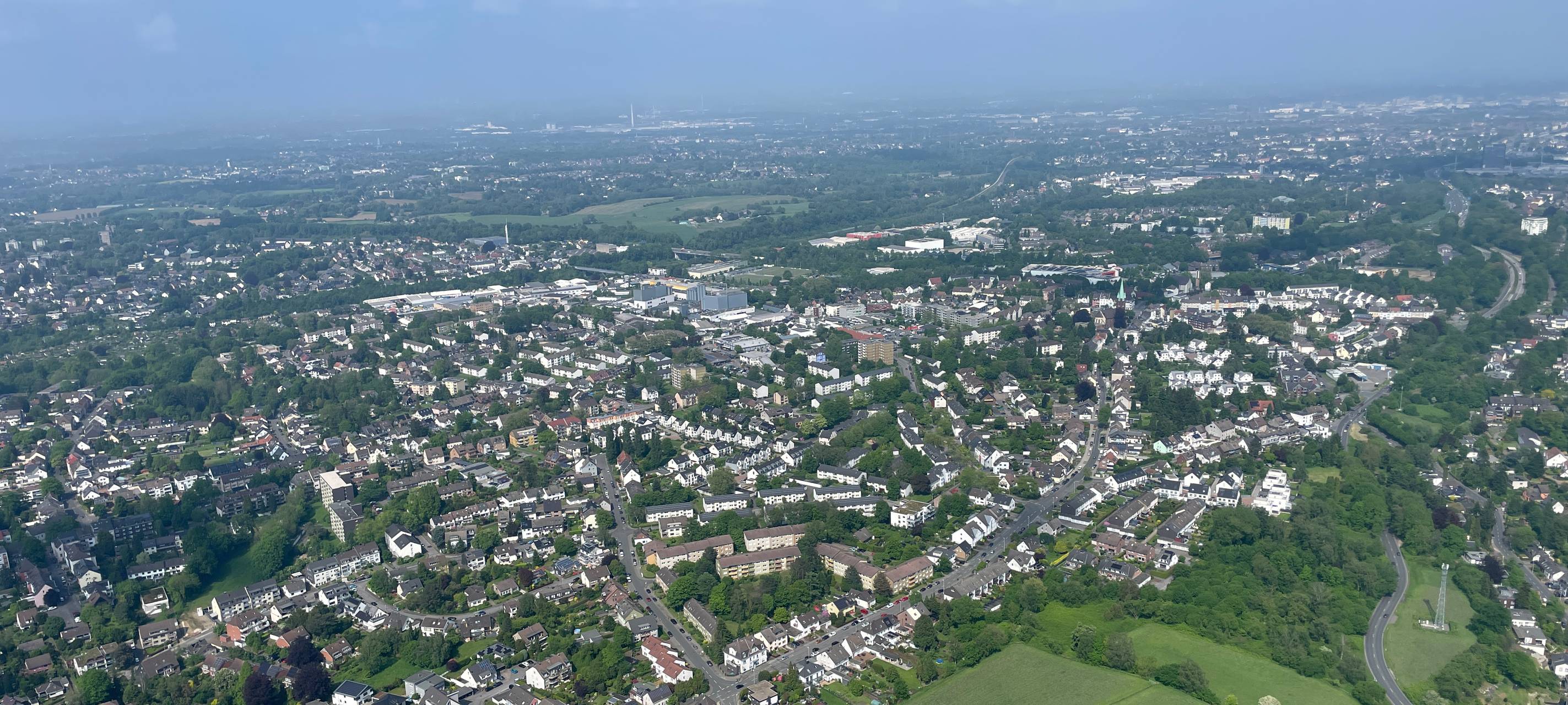 Neuer Zeppelin über Essen - Ein Blick auf unsere Stadt