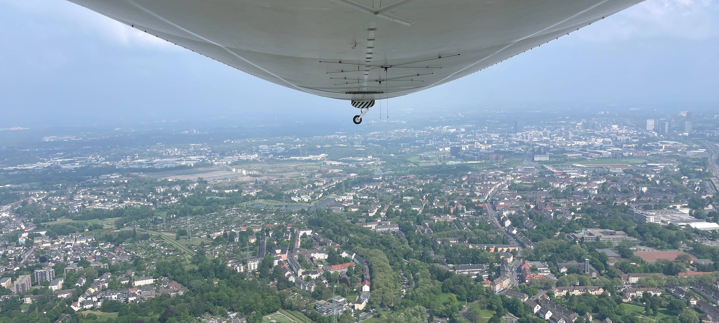 Neuer Zeppelin über Essen - Ein Blick auf unsere Stadt