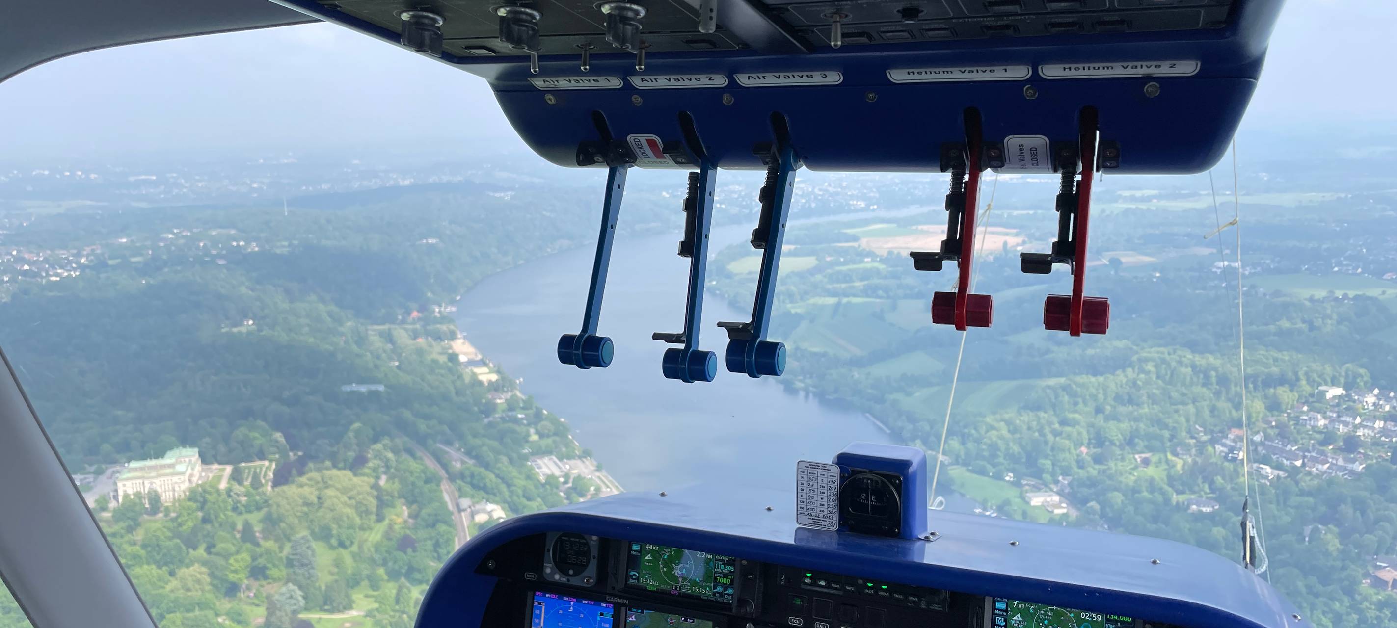 Neuer Zeppelin über Essen - Ein Blick auf unsere Stadt