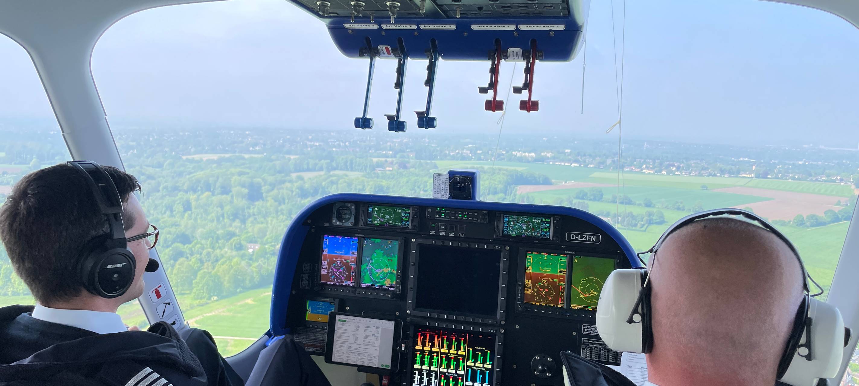 Neuer Zeppelin über Essen - Ein Blick auf unsere Stadt
