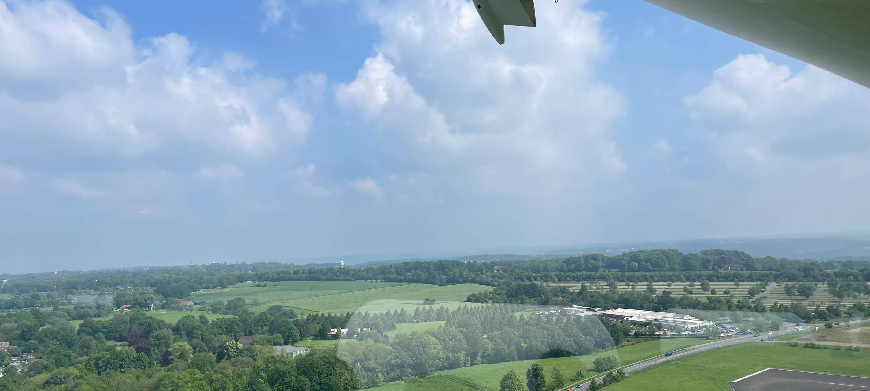 Neuer Zeppelin über Essen - Ein Blick auf unsere Stadt