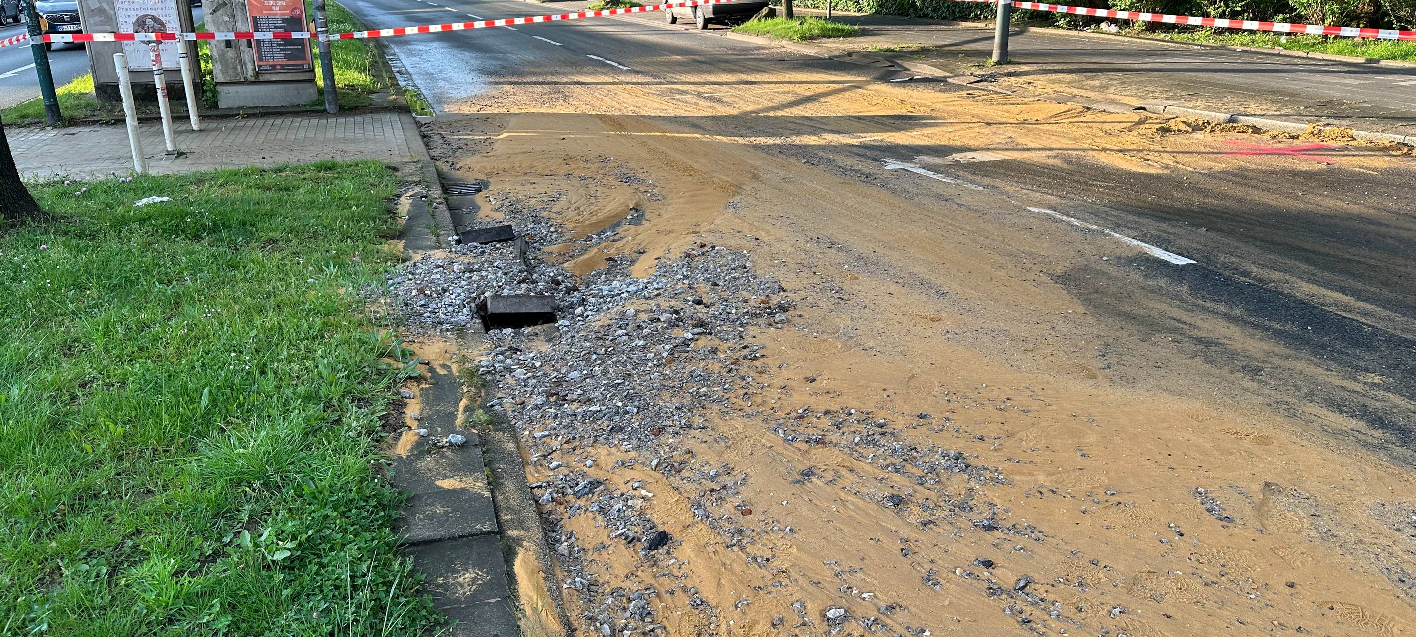 Wasserrohrbruch in Essen: Große Hauptstraße betroffen