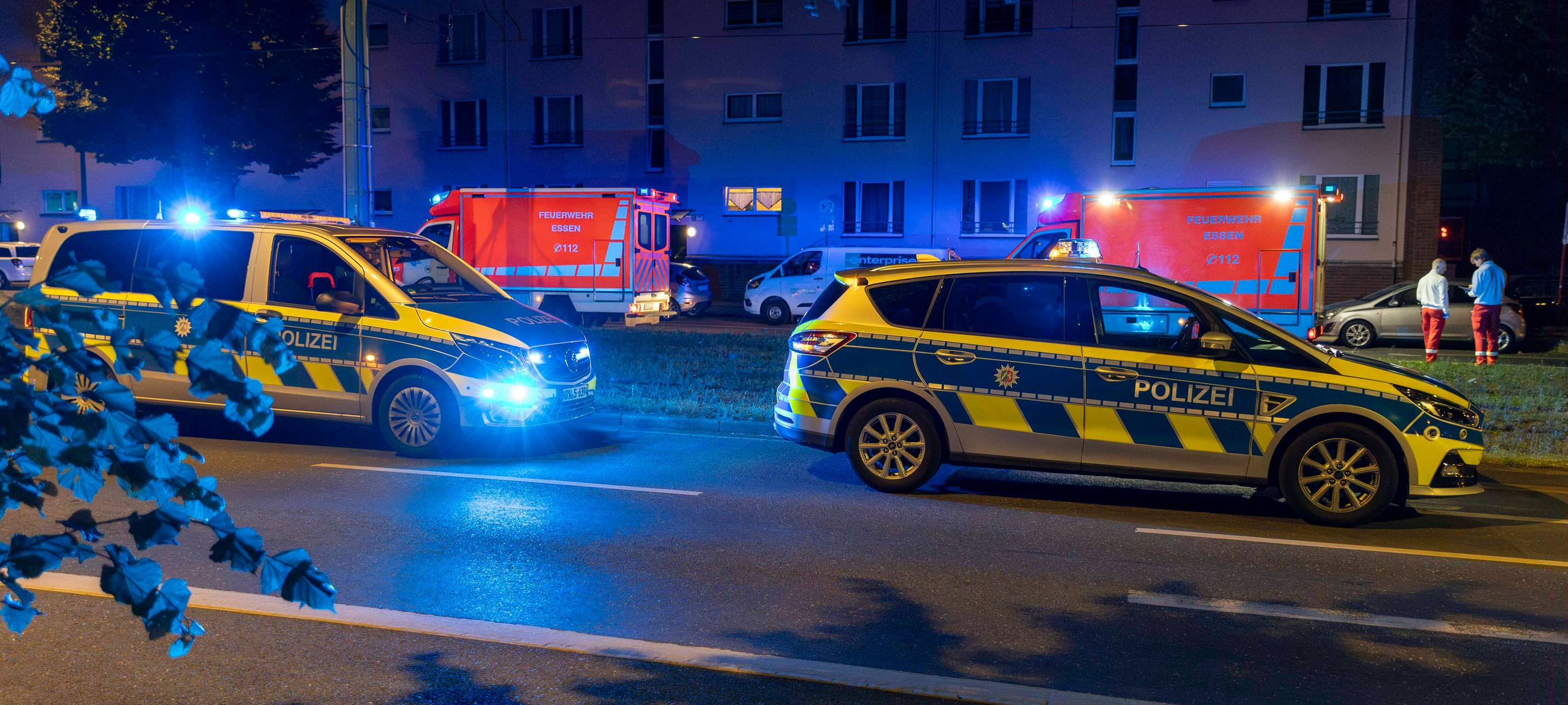 Unfall in Essen - Auto kracht gegen Hauswand