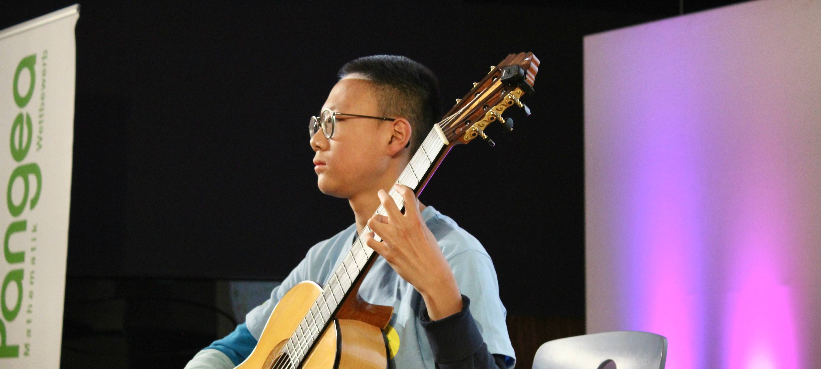 Schüler aus Essen glänzt beim Pangea Mathematikwettbewerb in Köln