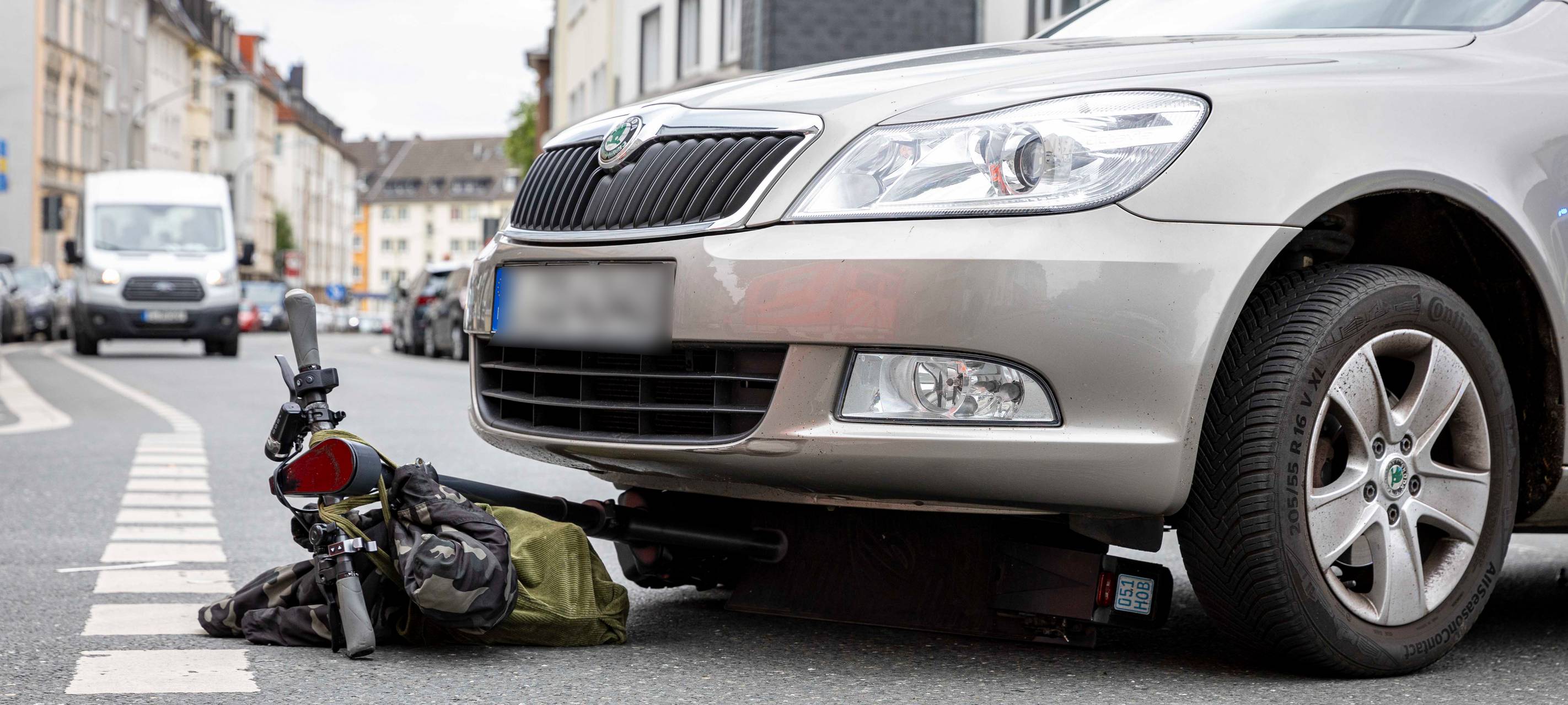 Unfall in Essen: E-Scooter-Fahrerin verletzt