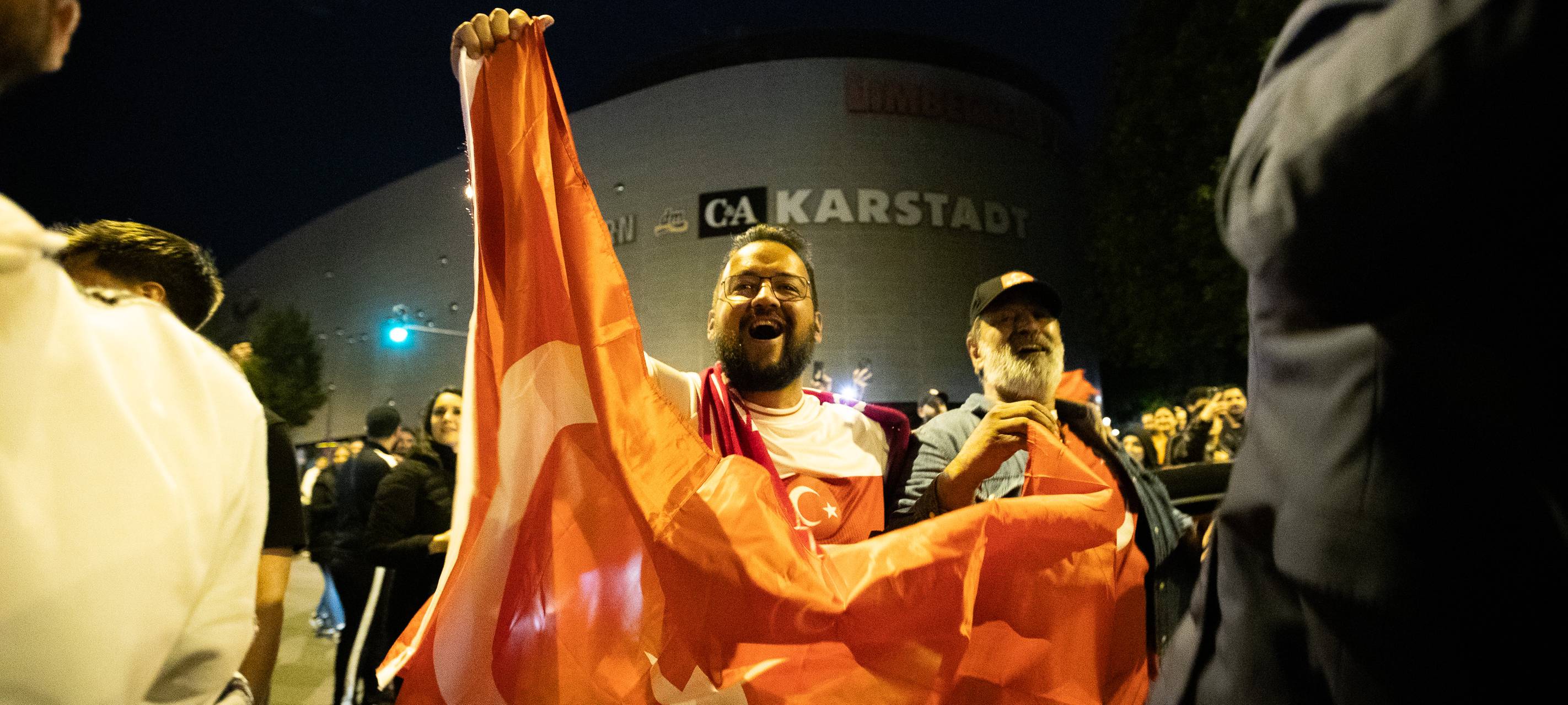 Türkei-Fans in Essen feiern EM-Sieg
