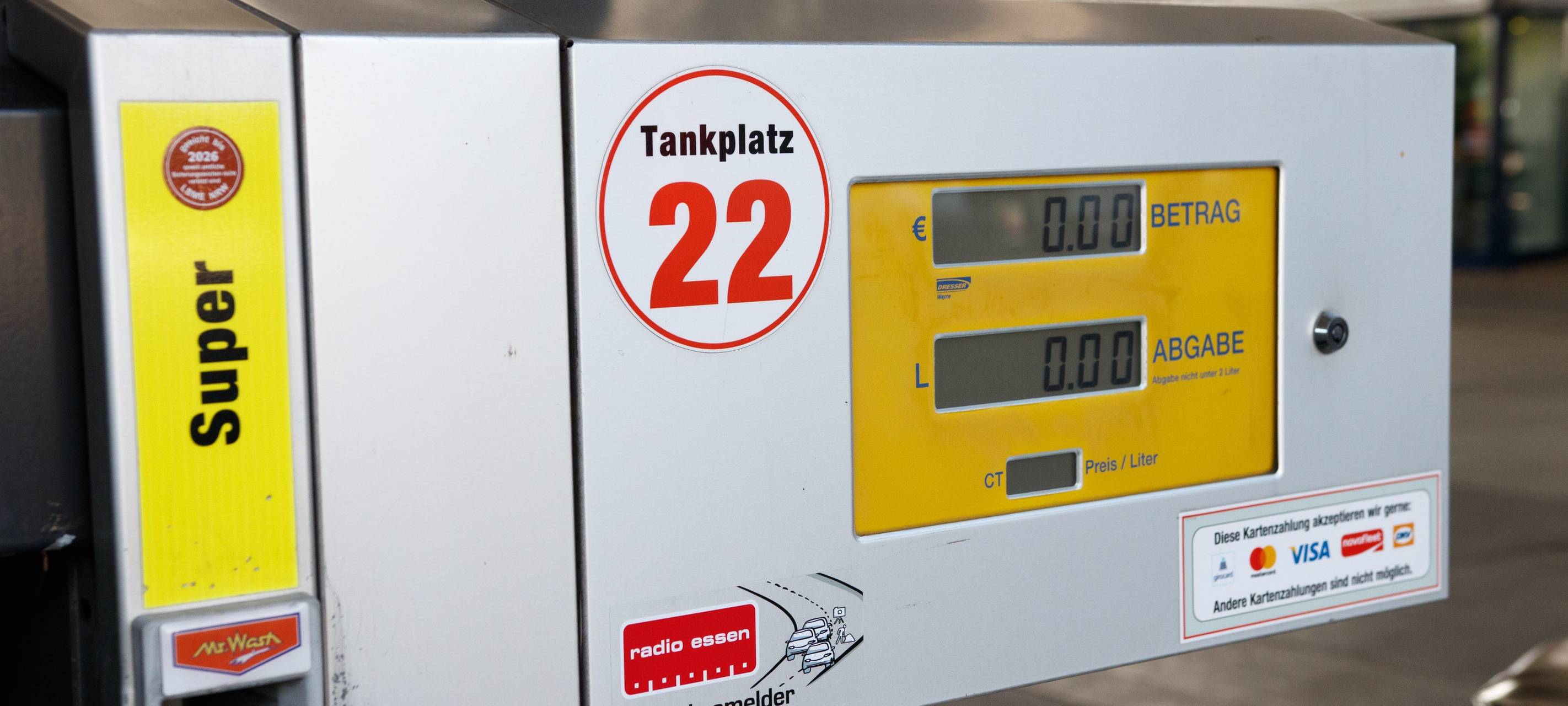 Der Radio Essen-Verkehrsmeldertag 2024: Zwischen Waschstraße und Kuchen-Buffet