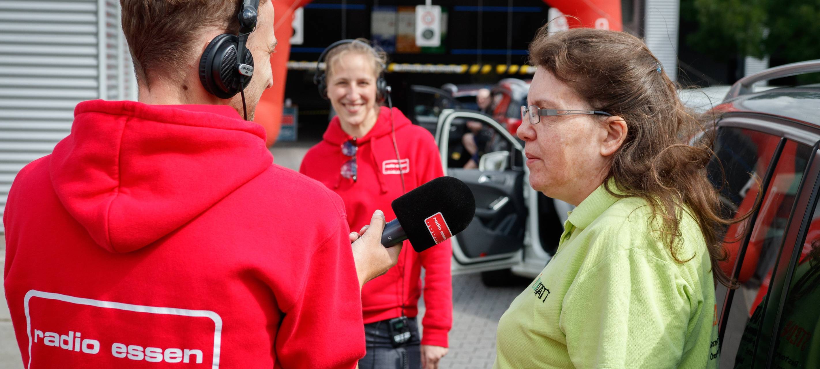 Der Radio Essen-Verkehrsmeldertag 2024: Zwischen Waschstraße und Kuchen-Buffet