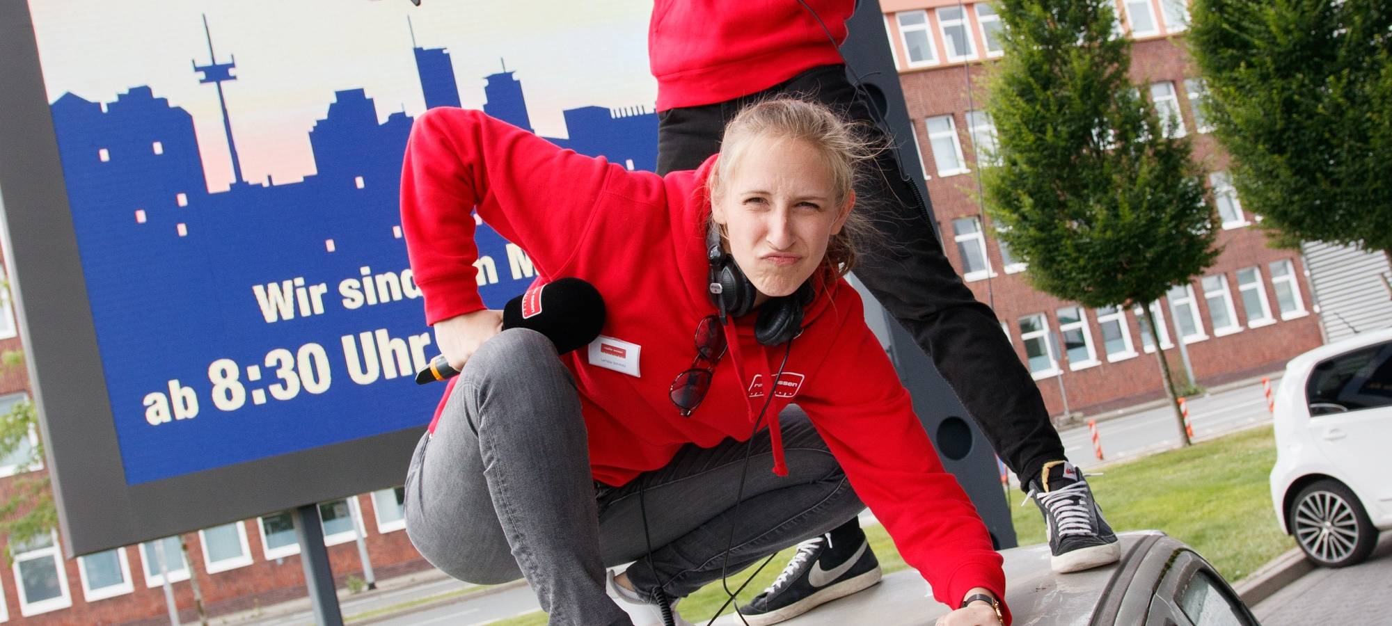 Der Radio Essen-Verkehrsmeldertag 2024: Zwischen Waschstraße und Kuchen-Buffet