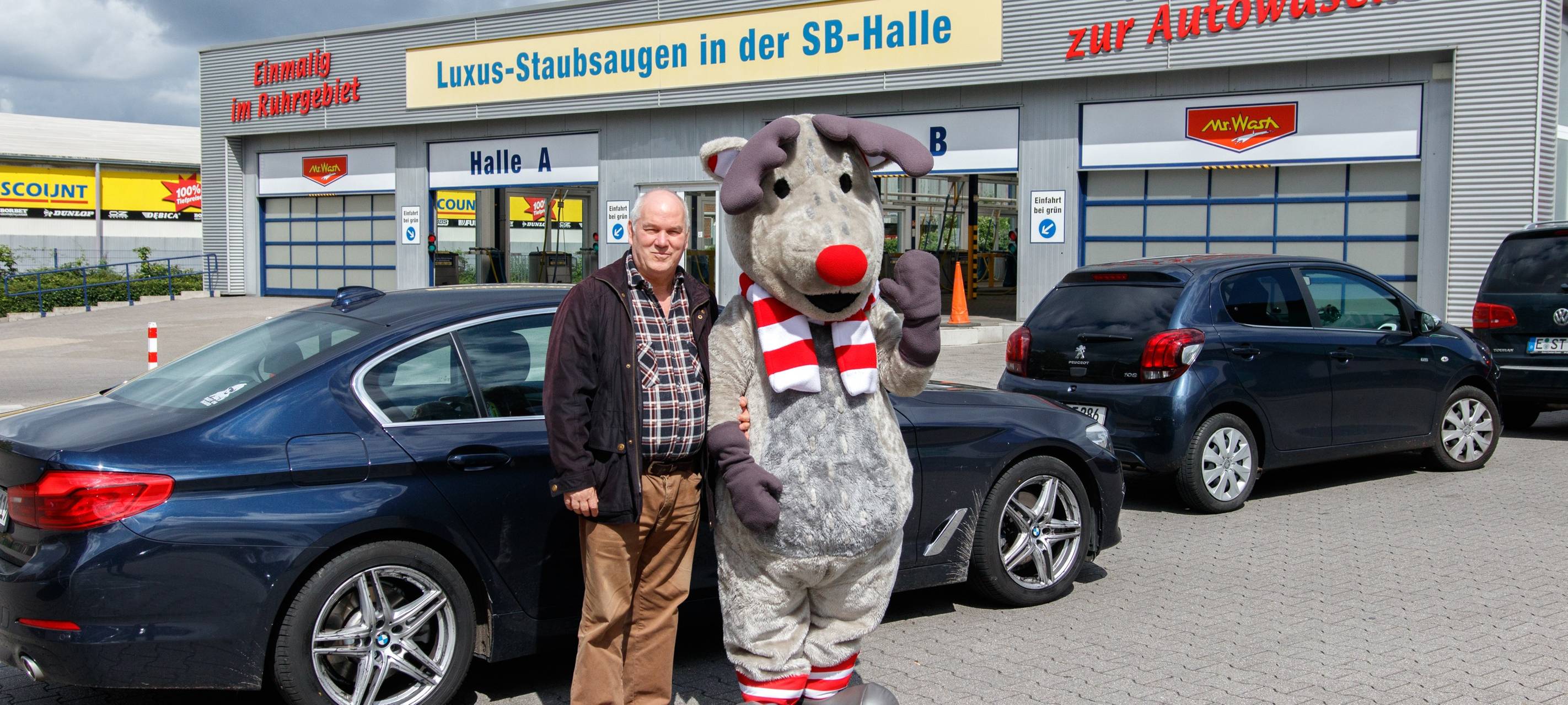 Der Radio Essen-Verkehrsmeldertag 2024: Zwischen Waschstraße und Kuchen-Buffet