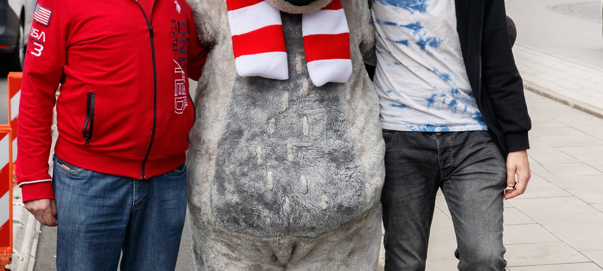 Der Radio Essen-Verkehrsmeldertag 2024: Zwischen Waschstraße und Kuchen-Buffet