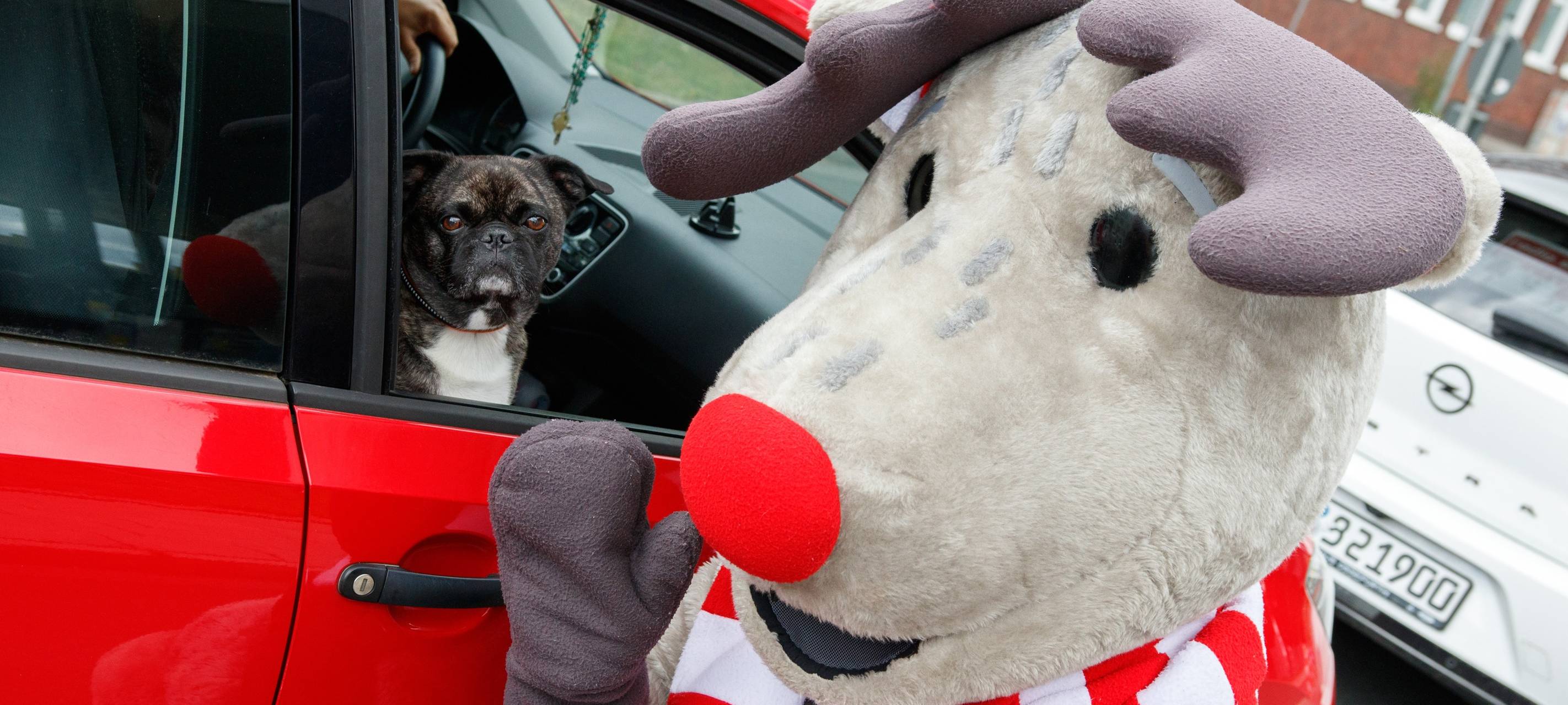 Der Radio Essen-Verkehrsmeldertag 2024: Zwischen Waschstraße und Kuchen-Buffet