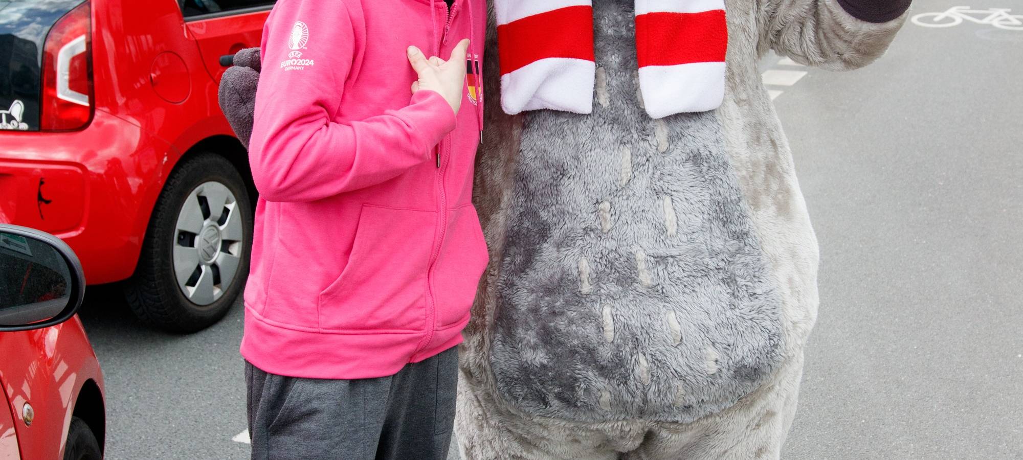 Der Radio Essen-Verkehrsmeldertag 2024: Zwischen Waschstraße und Kuchen-Buffet