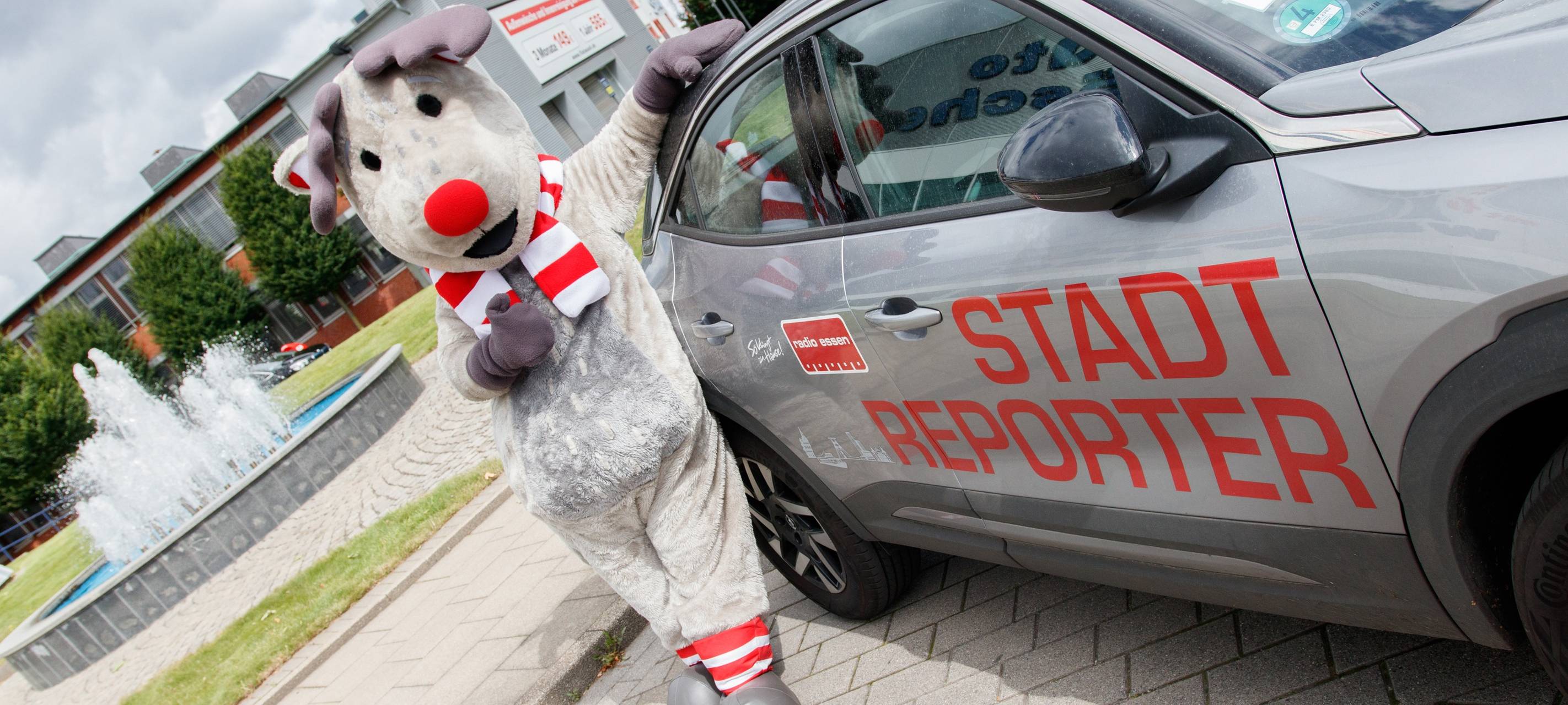 Der Radio Essen-Verkehrsmeldertag 2024: Zwischen Waschstraße und Kuchen-Buffet
