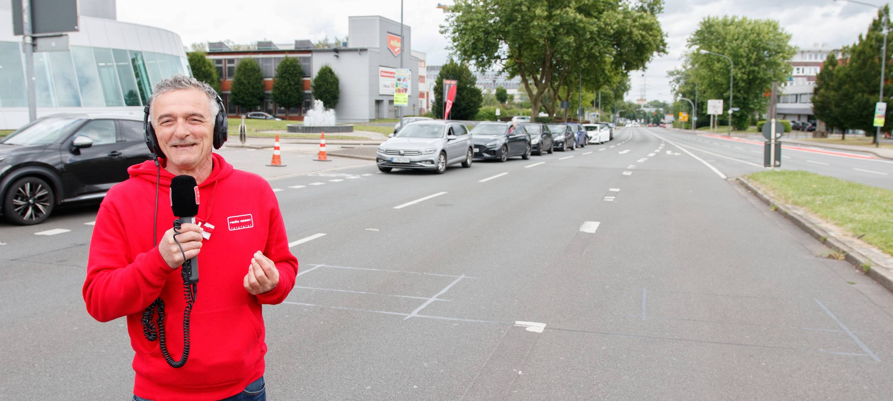 Der Radio Essen-Verkehrsmeldertag 2024: Zwischen Waschstraße und Kuchen-Buffet