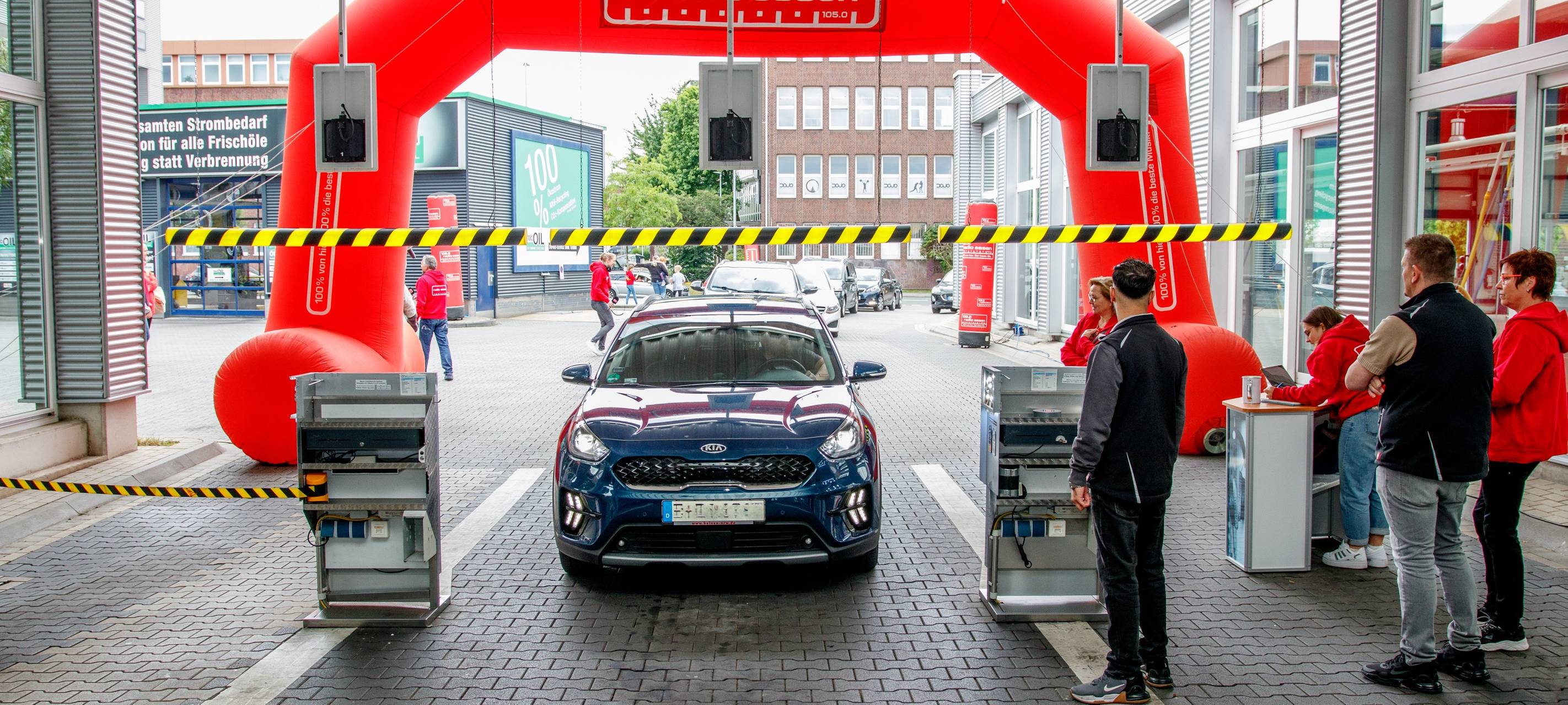 Der Radio Essen-Verkehrsmeldertag 2024: Zwischen Waschstraße und Kuchen-Buffet