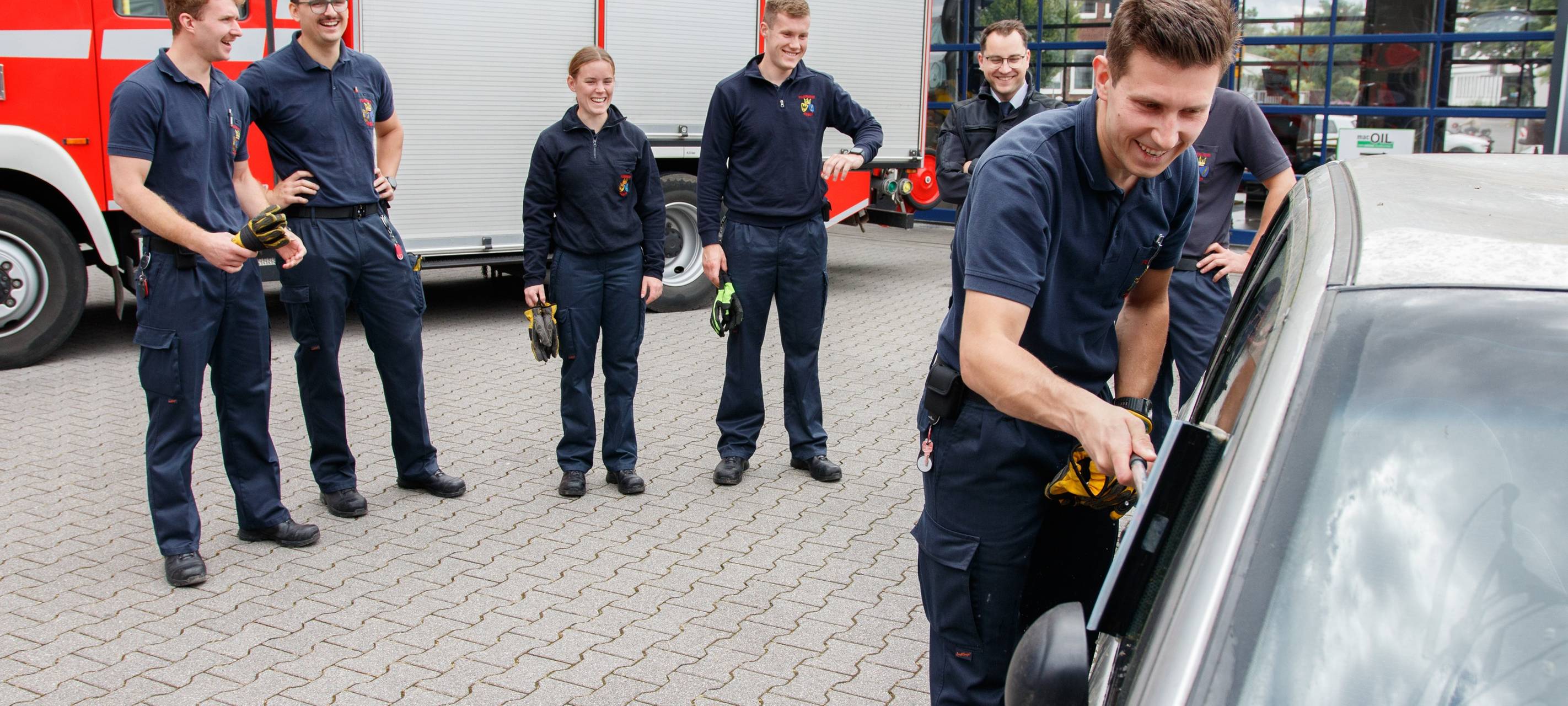 Der Radio Essen-Verkehrsmeldertag 2024: Zwischen Waschstraße und Kuchen-Buffet