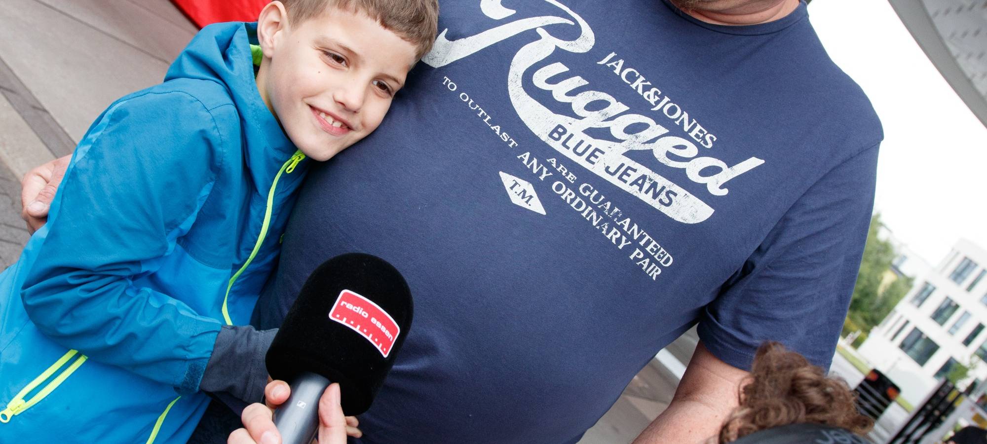 Der Radio Essen-Verkehrsmeldertag 2024: Zwischen Waschstraße und Kuchen-Buffet