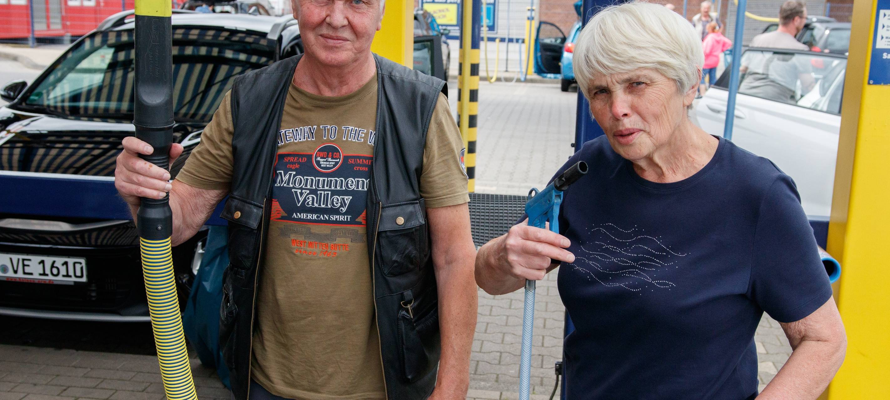 Der Radio Essen-Verkehrsmeldertag 2024: Zwischen Waschstraße und Kuchen-Buffet