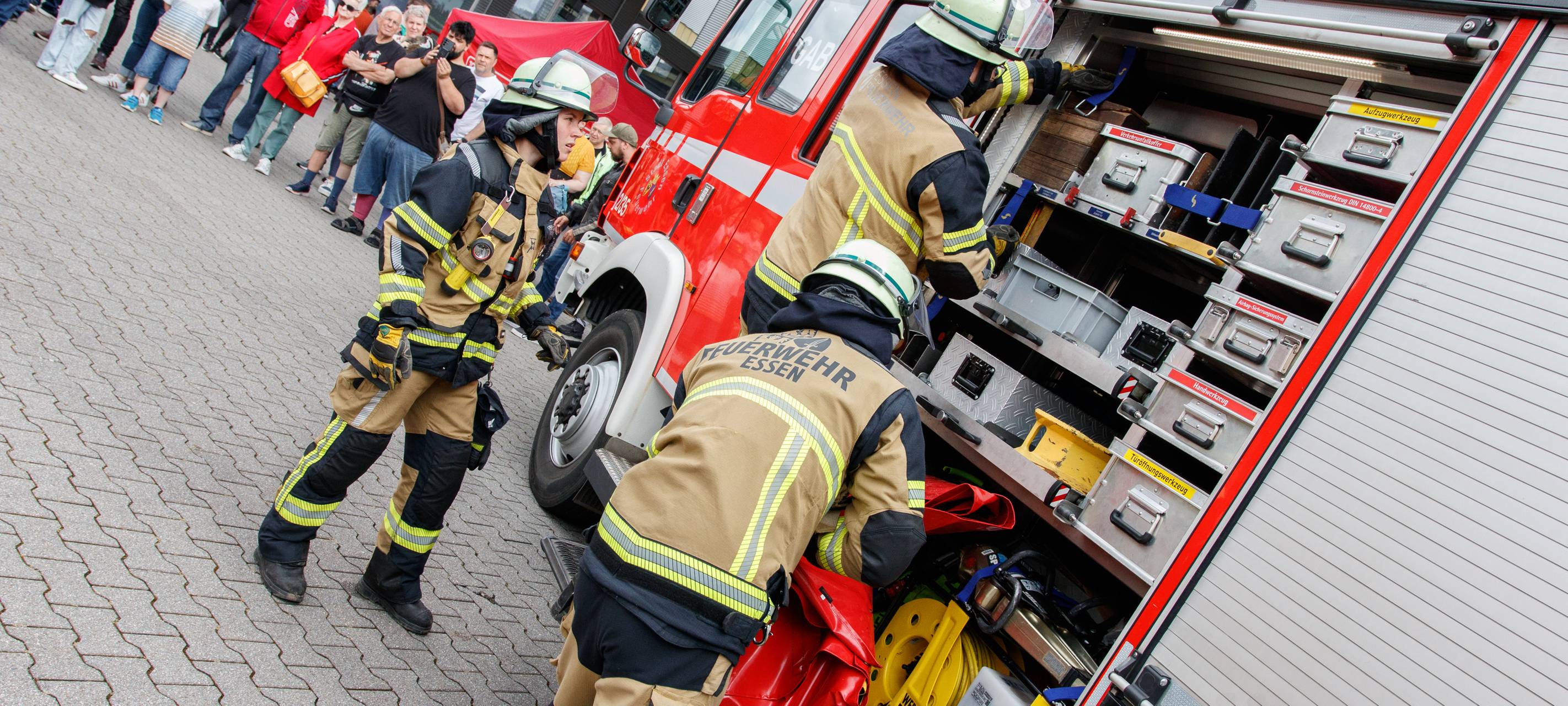 Der Radio Essen-Verkehrsmeldertag 2024: Zwischen Waschstraße und Kuchen-Buffet