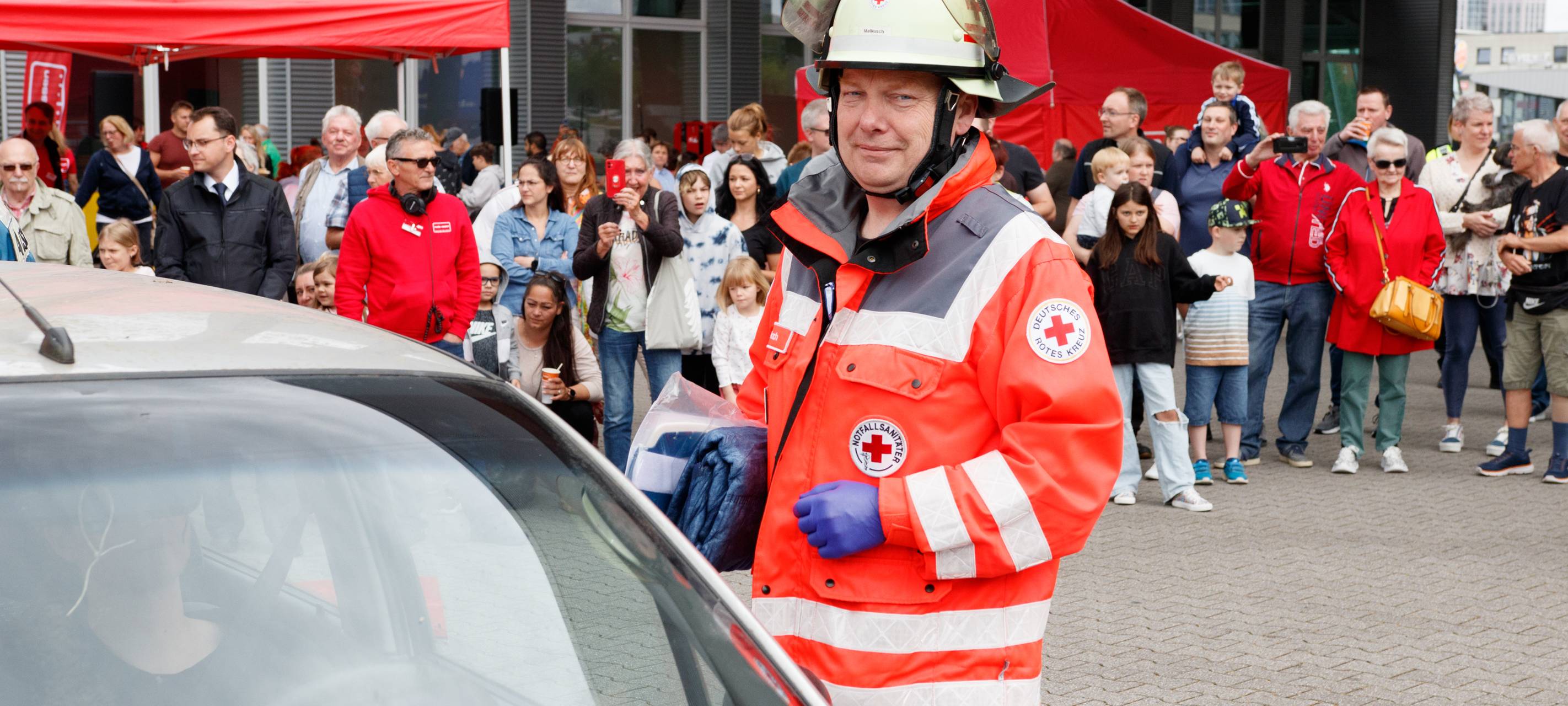 Der Radio Essen-Verkehrsmeldertag 2024: Zwischen Waschstraße und Kuchen-Buffet